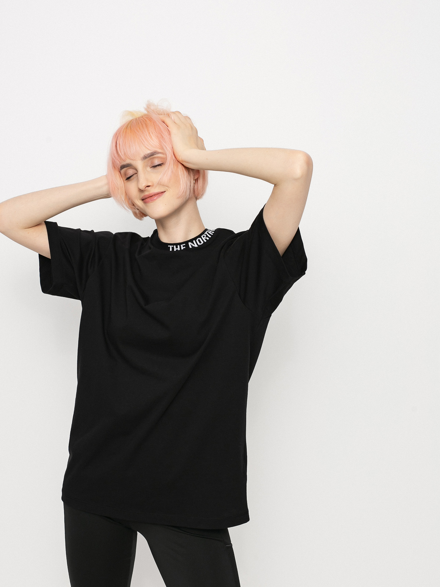 T-shirt The North Face Zumu Wmn (tnf black)