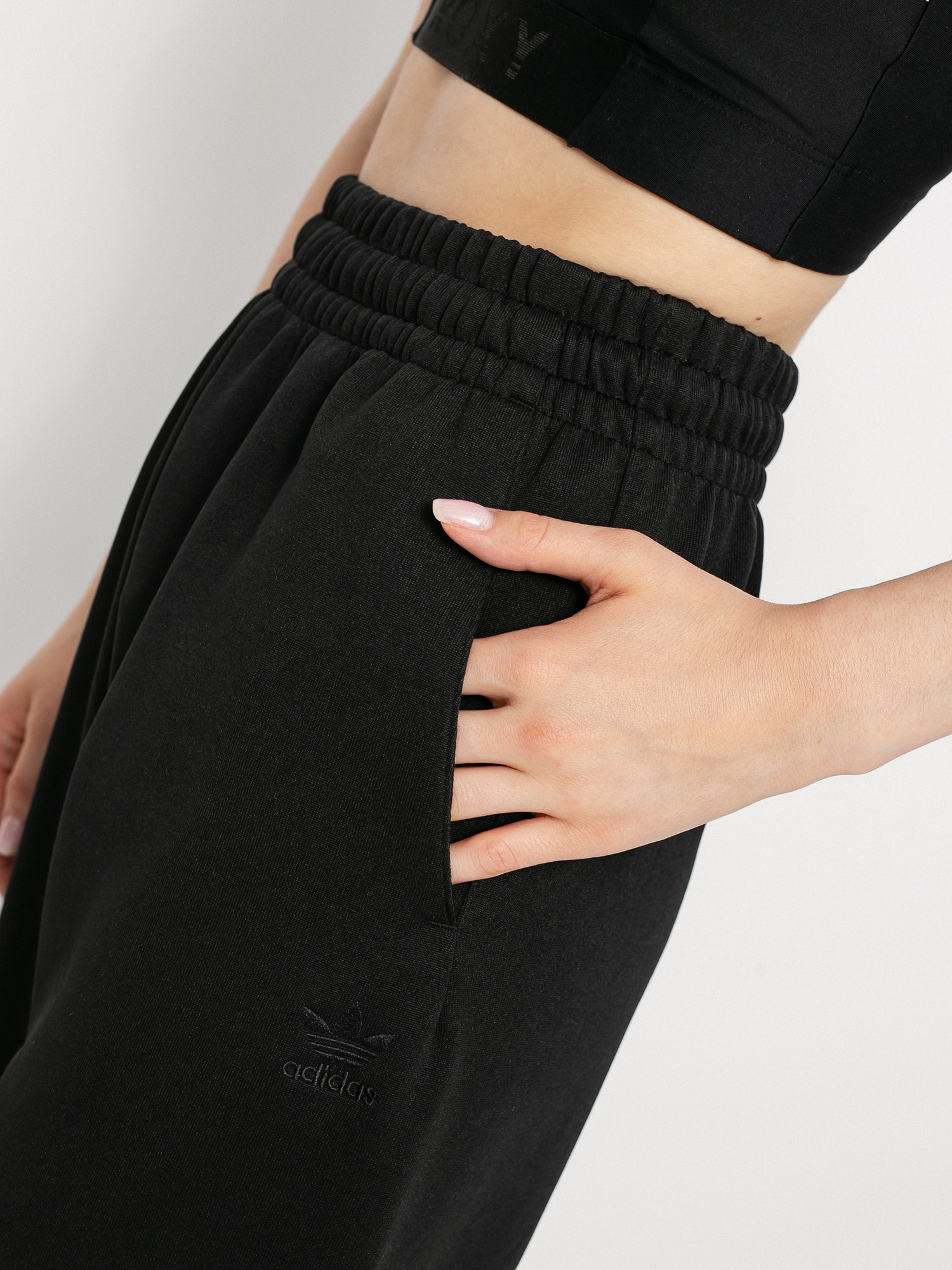 Spodnie adidas Originals Trackpant Wmn (black)