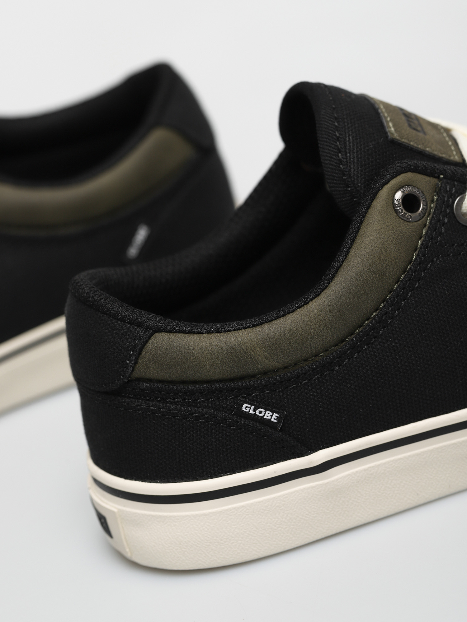 Buty Globe GS Kids (black/olive)