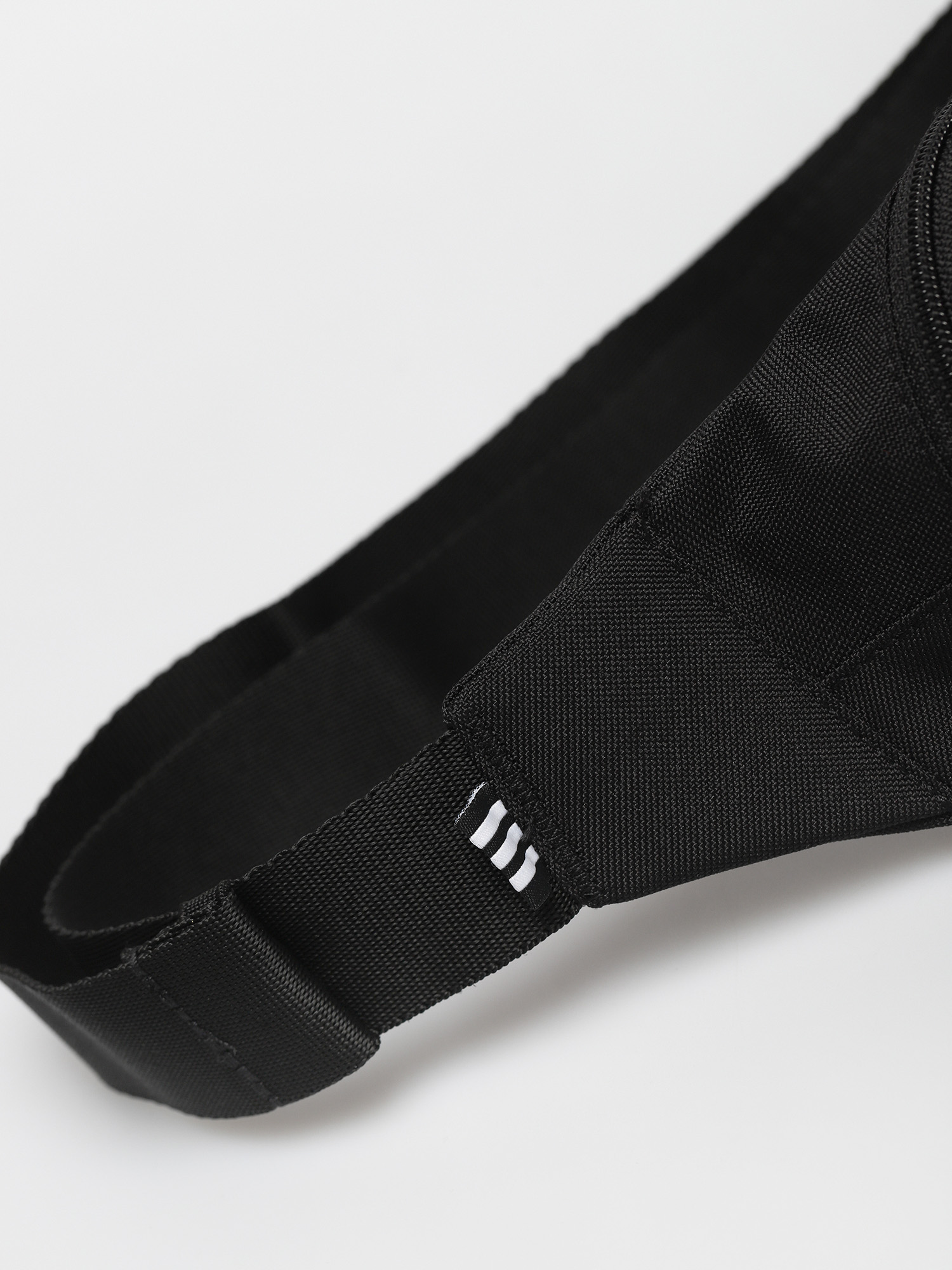 Nerka adidas Originals Essential Cbody (black)