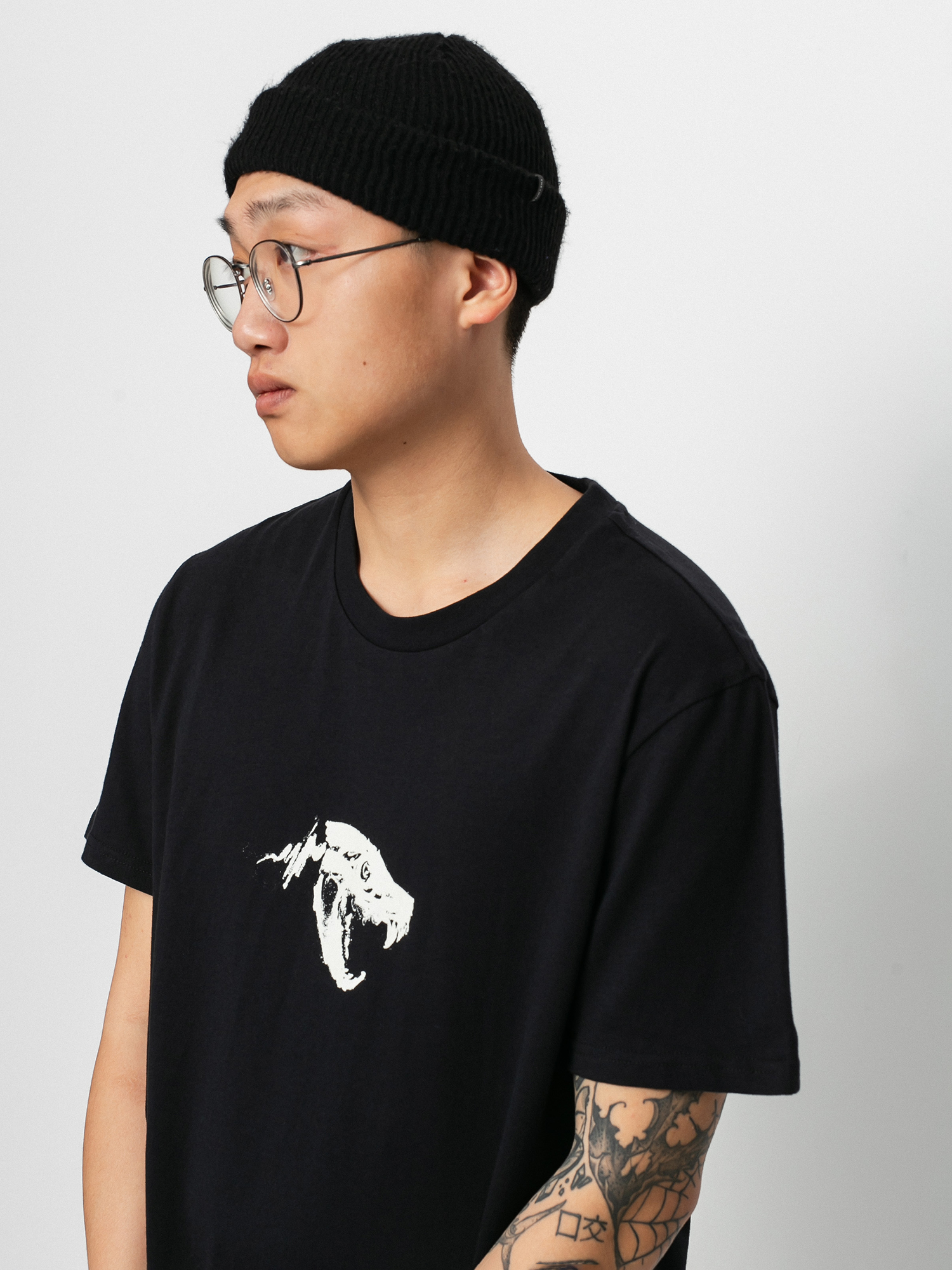 T-shirt Globe Dion Agius Hollow (black)
