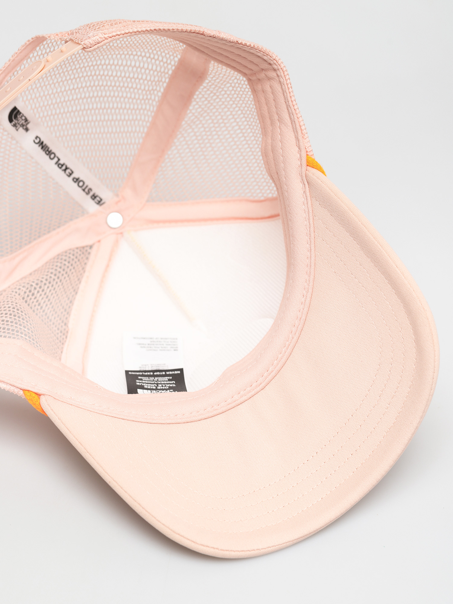 Czapka z daszkiem The North Face Valley Trucker ZD (evening sand pink/vintage white)