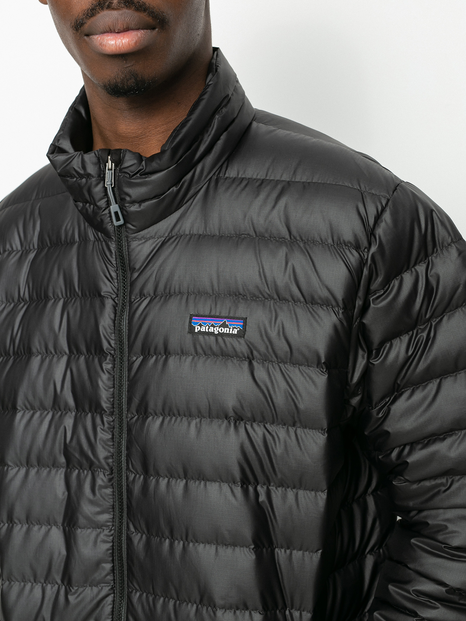 Kurtka Patagonia Down Sweater (black)