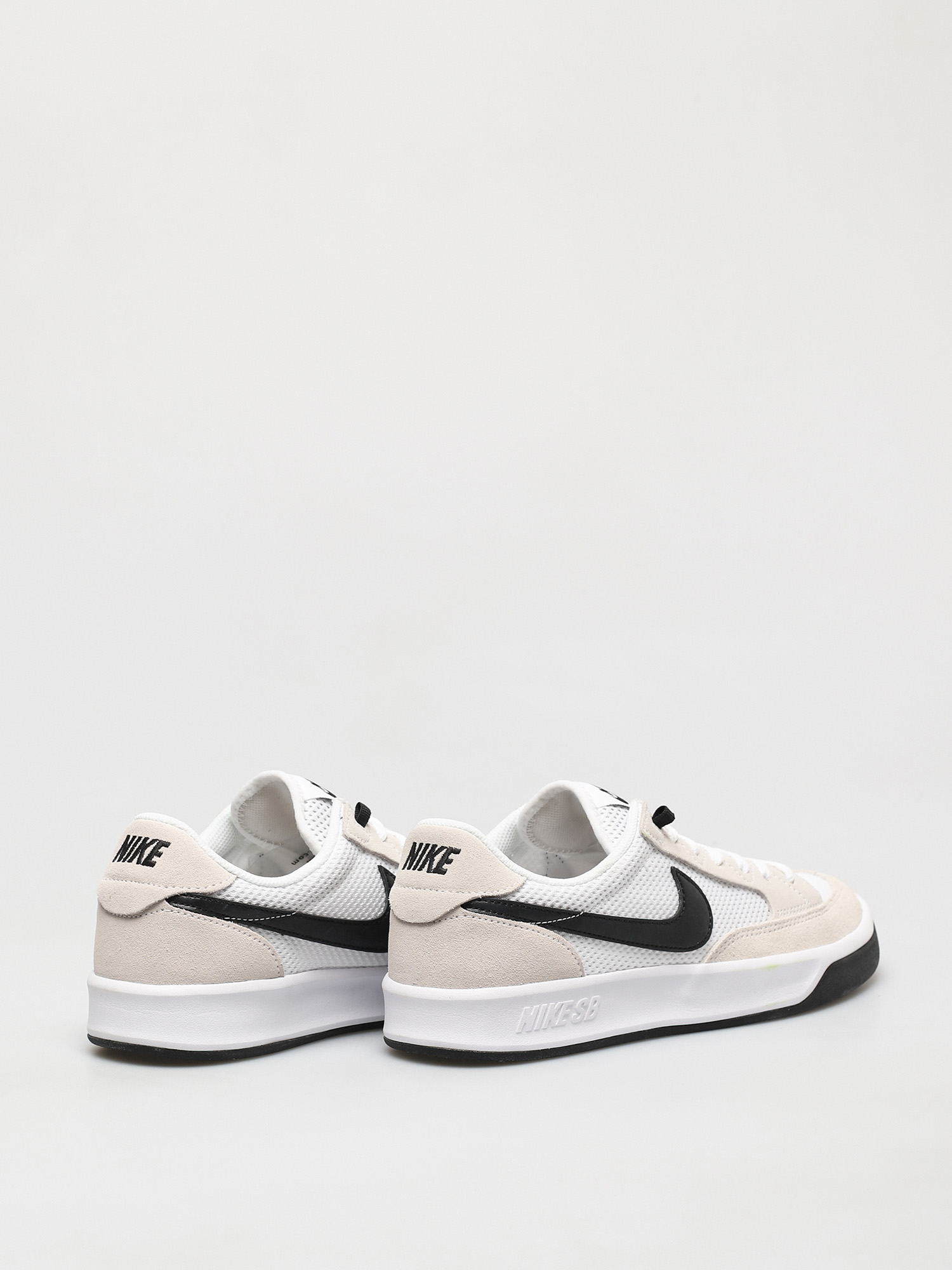 Buty Nike SB Adversary (white/black white)