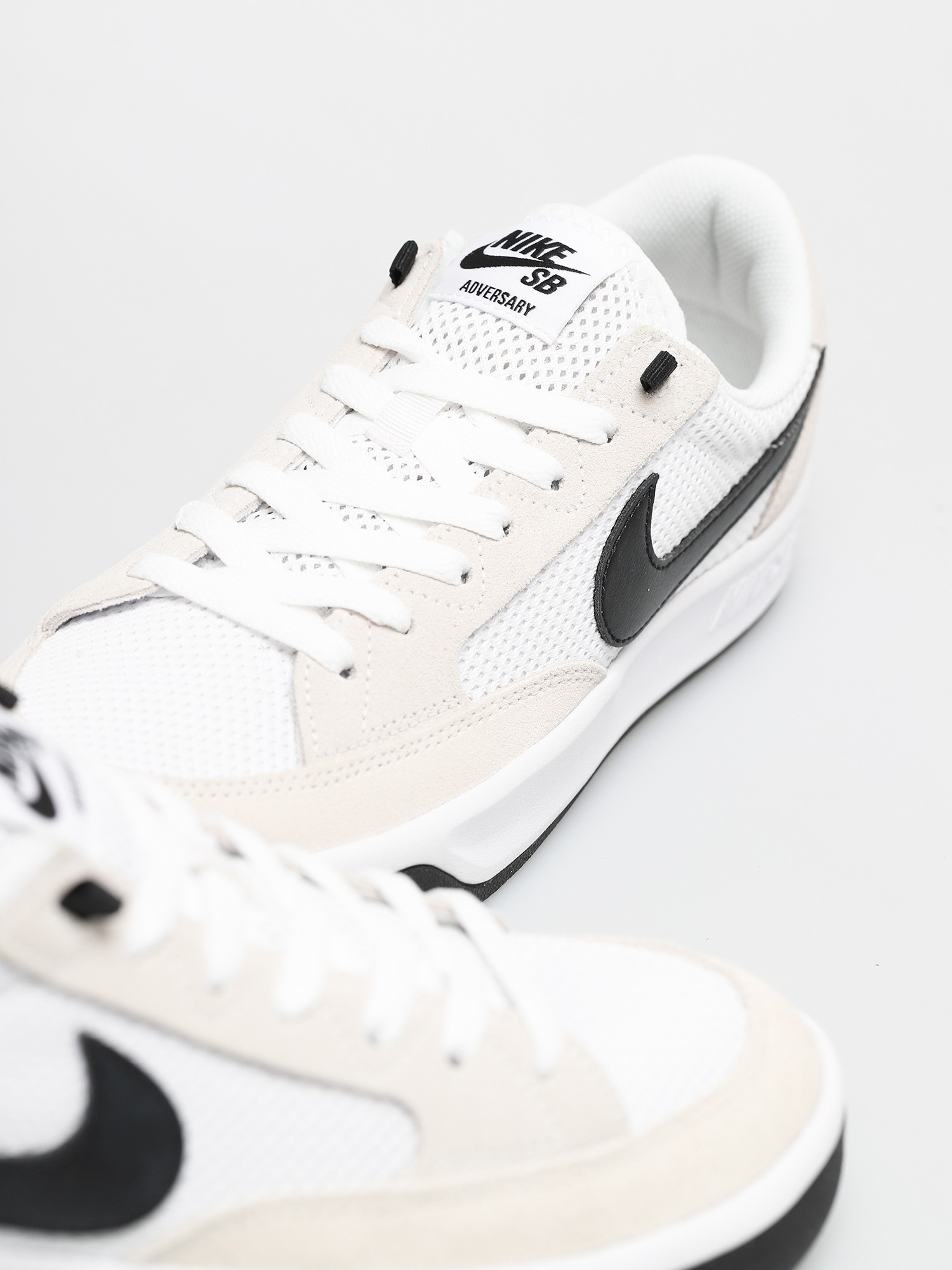 Buty Nike SB Adversary (white/black white)