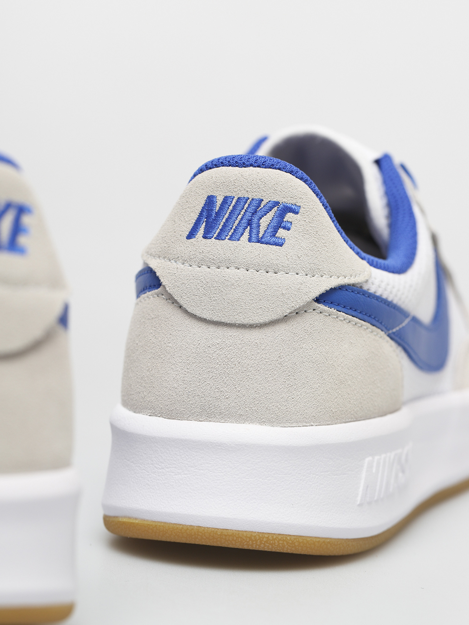 Buty Nike SB Adversary (summit white/hyper royal white)