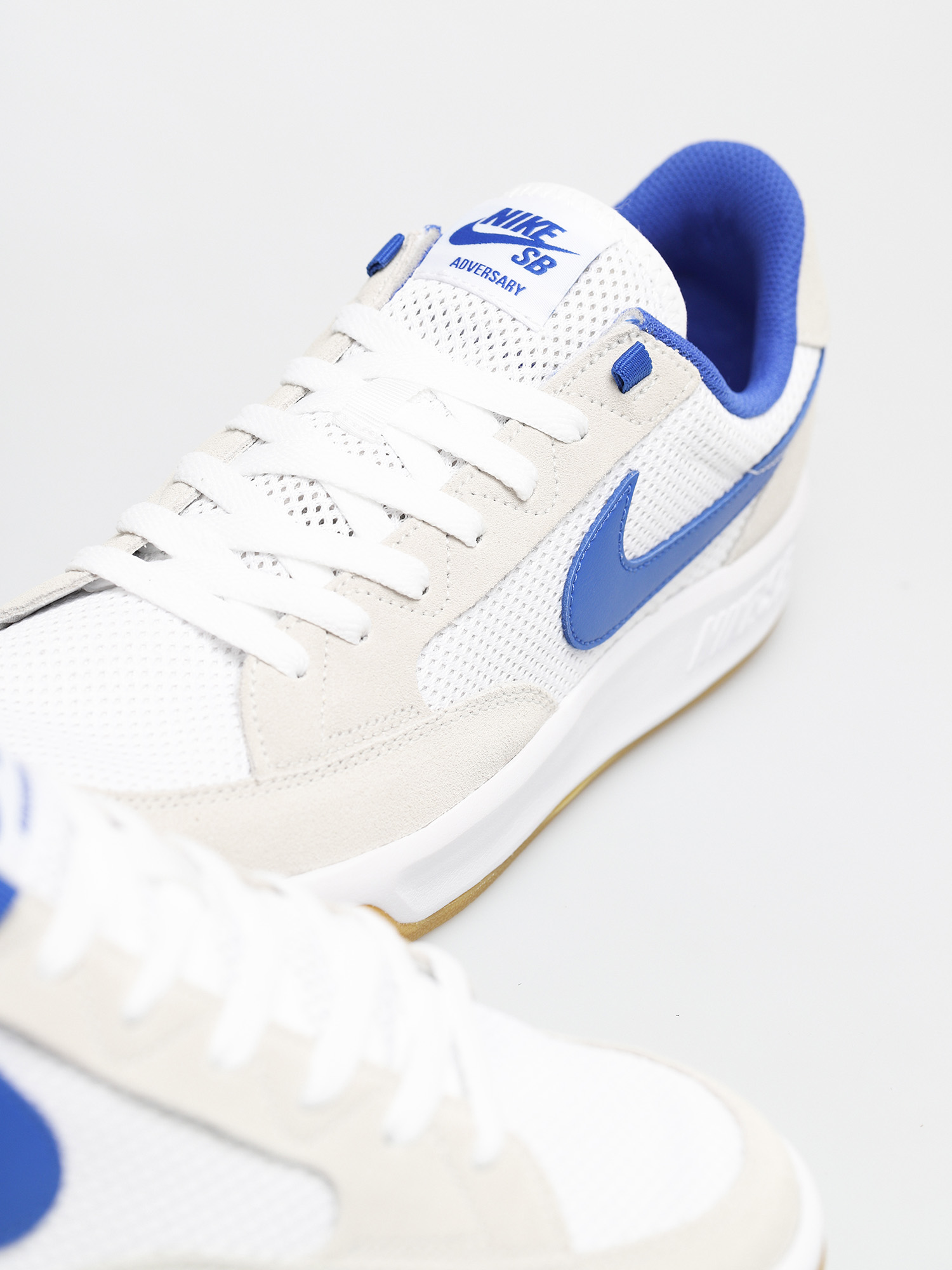 Buty Nike SB Adversary (summit white/hyper royal white)