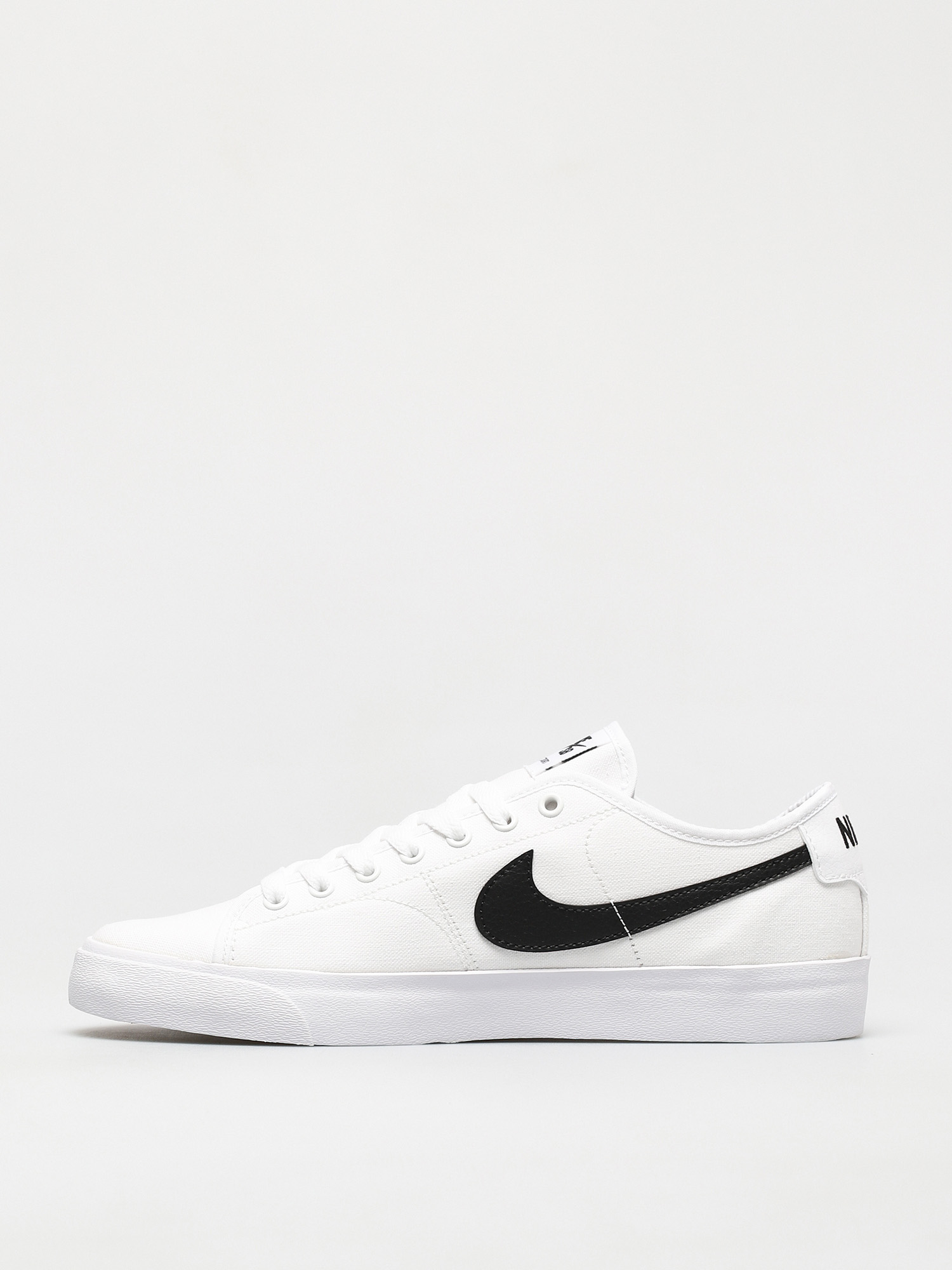 Buty Nike SB Blazer Court (white/black white black)