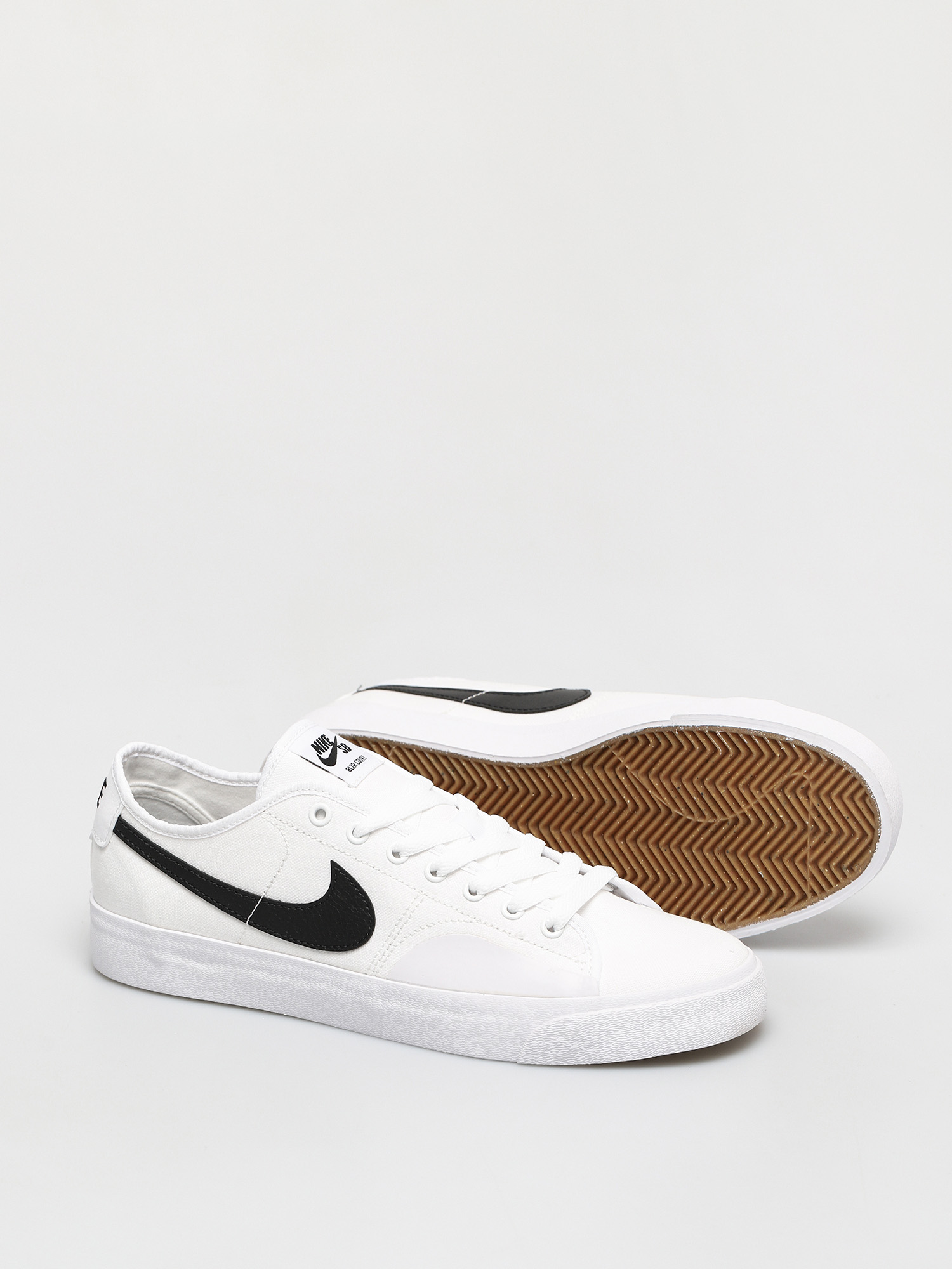 Buty Nike SB Blazer Court (white/black white black)