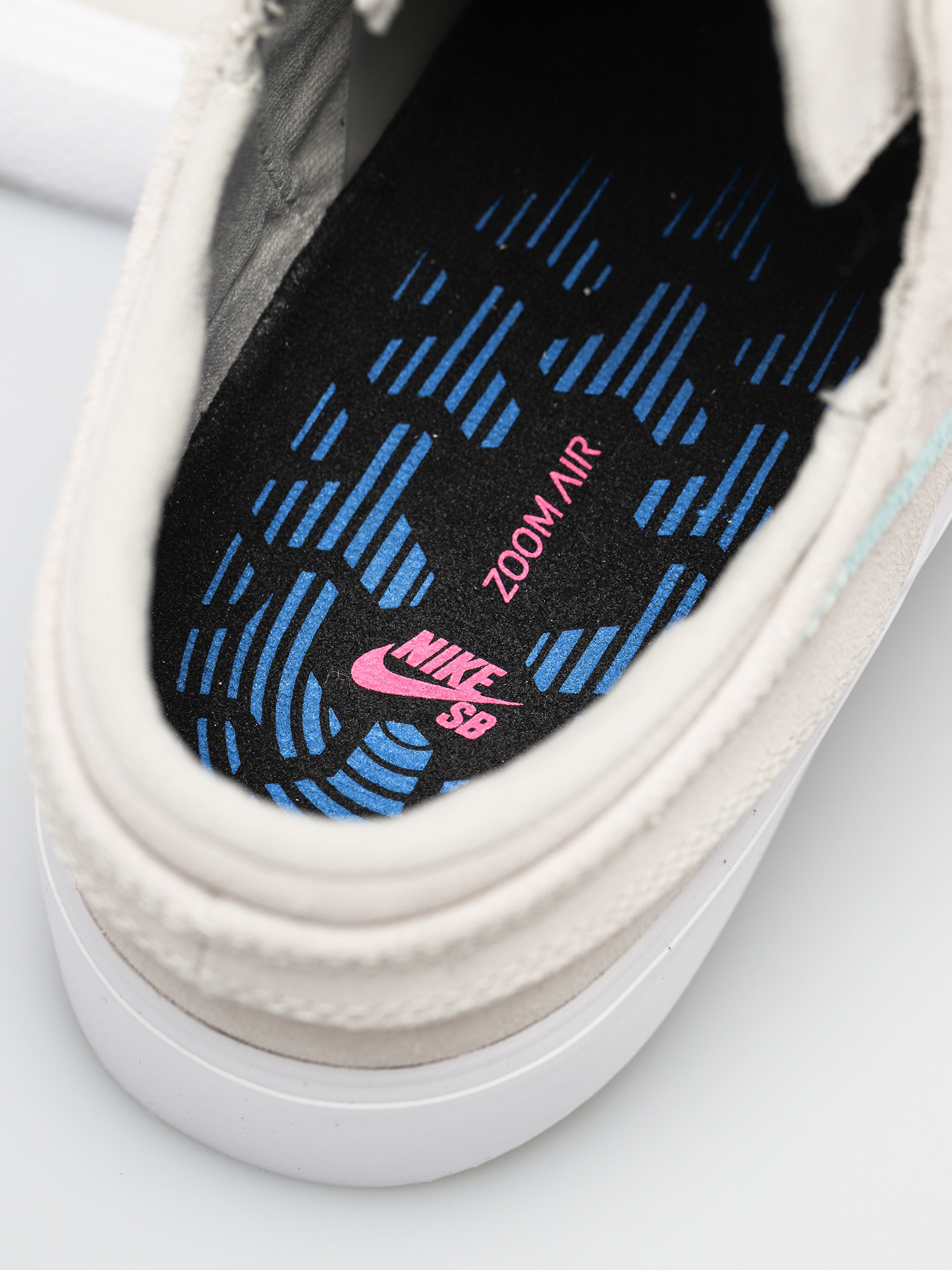 Buty Nike SB Zoom Janoski Rm (summit white/light dew summit white)