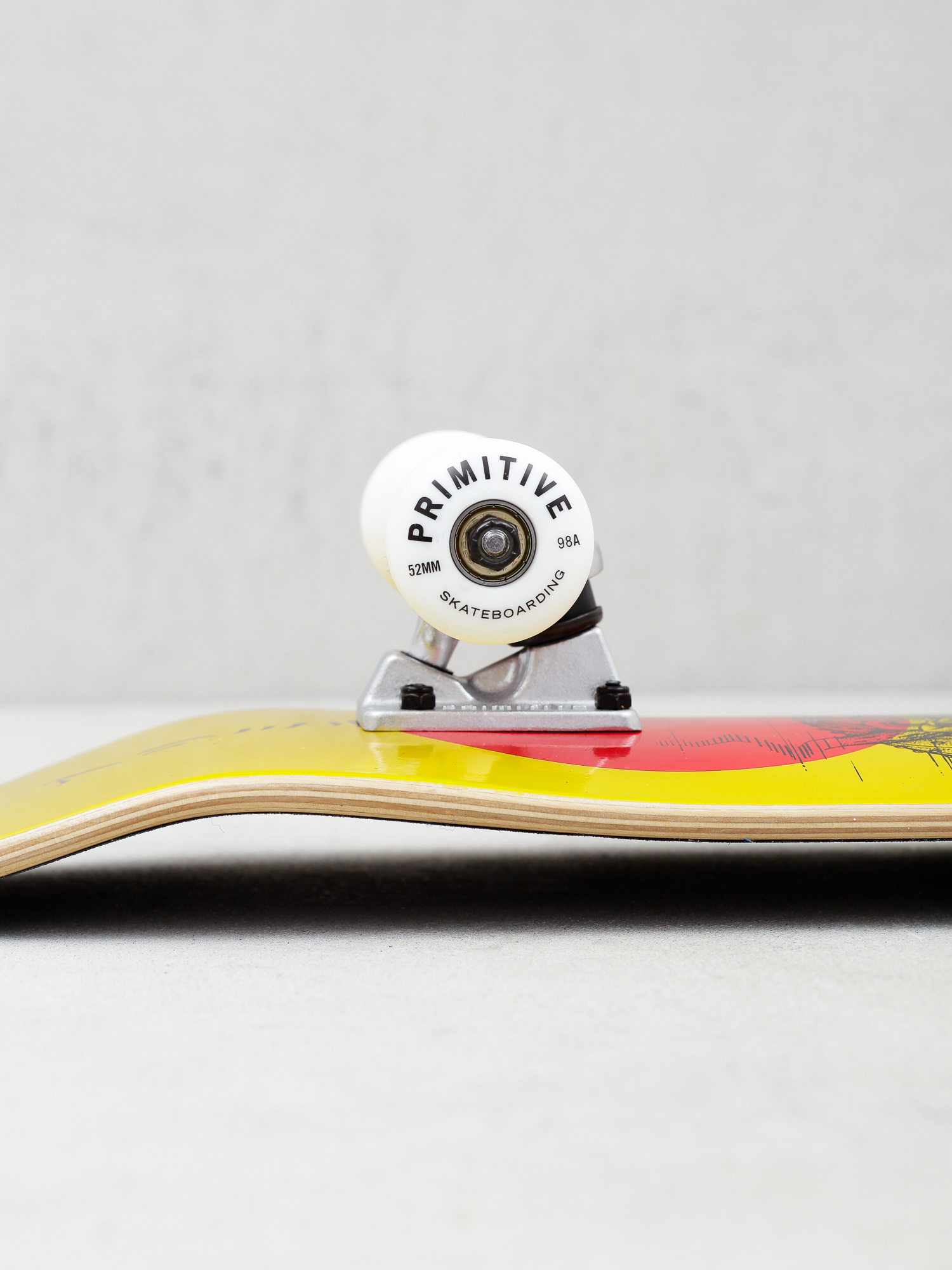 Deskorolka Primitive Rodriguez Warrior (yellow)