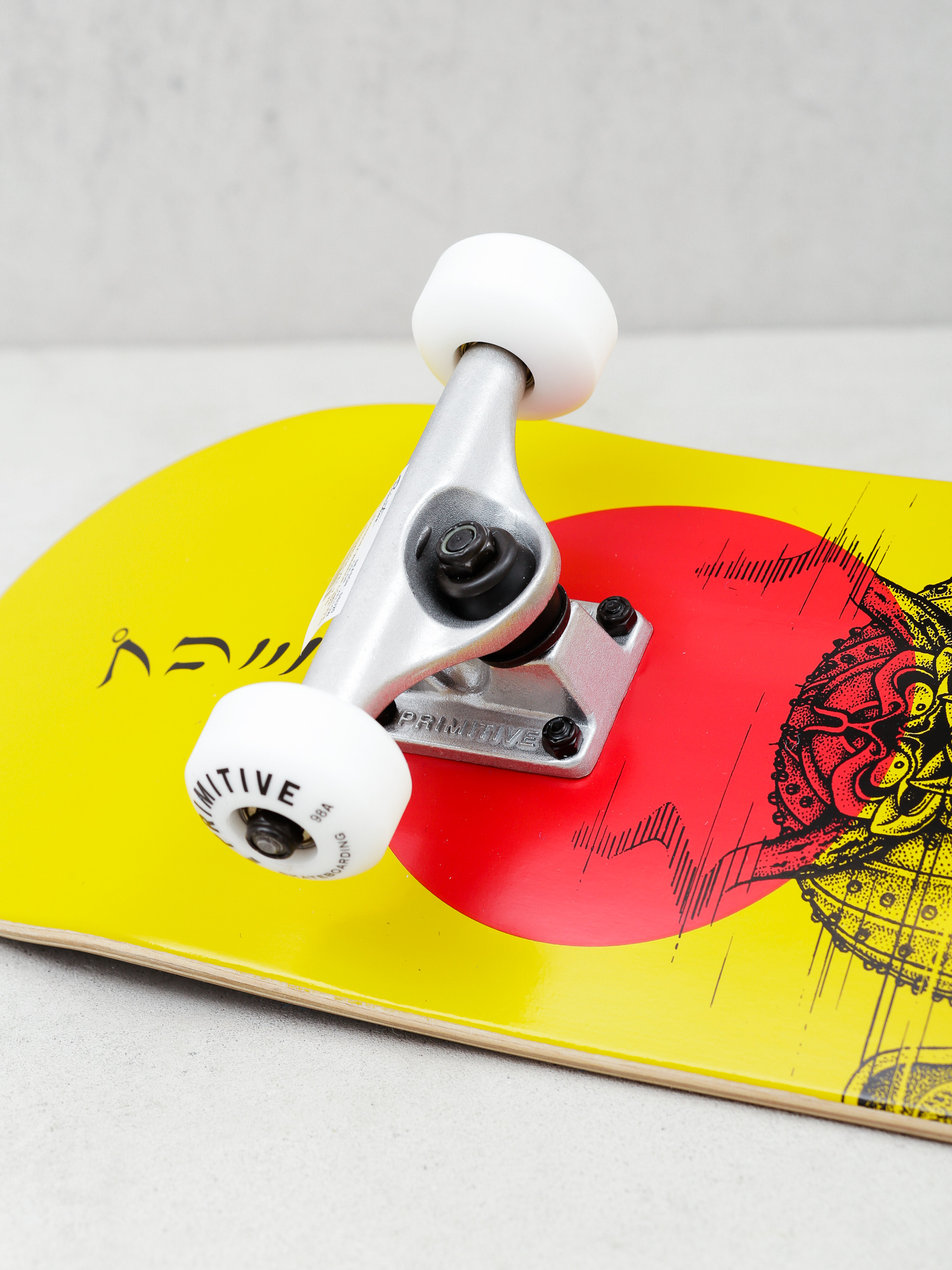 Deskorolka Primitive Rodriguez Warrior (yellow)