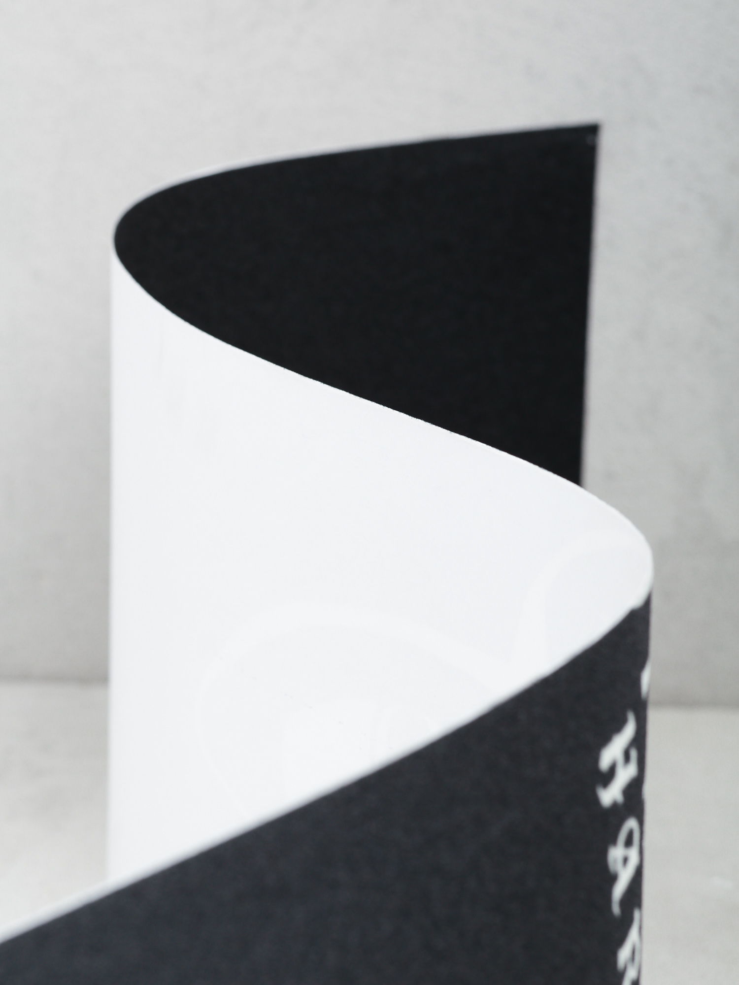 Papier Hard Luck Creep (black)