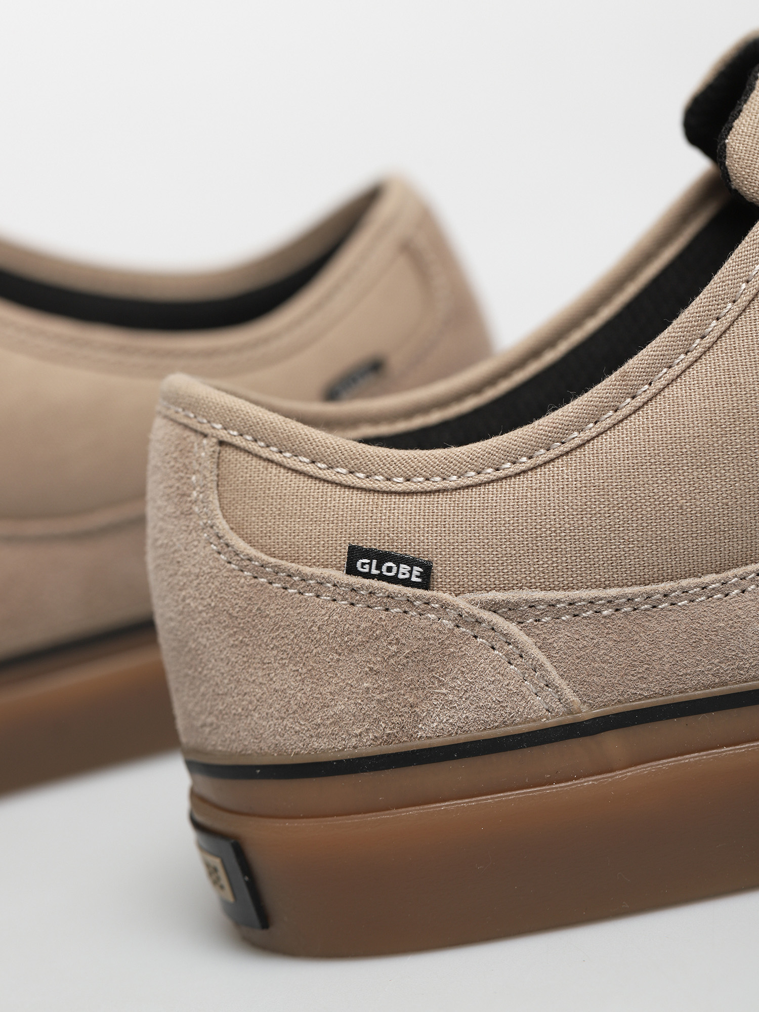 Buty Globe Mahalo (sesame/gum)