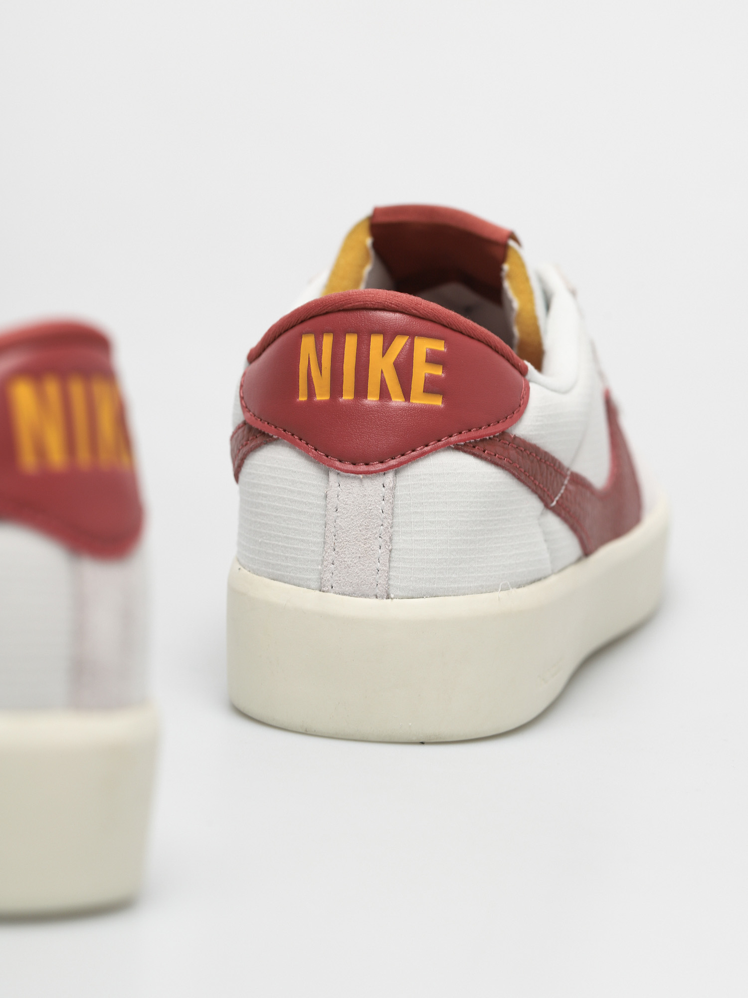 Buty Nike SB Bruin React (photon dust/canyon rust photon dust)