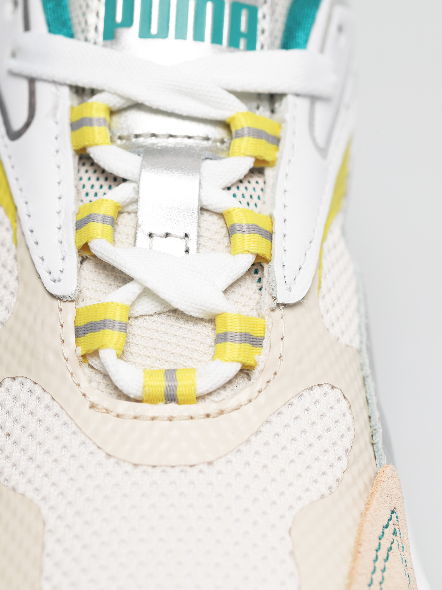 Buty Puma Hedra OQ Wmn (beige)