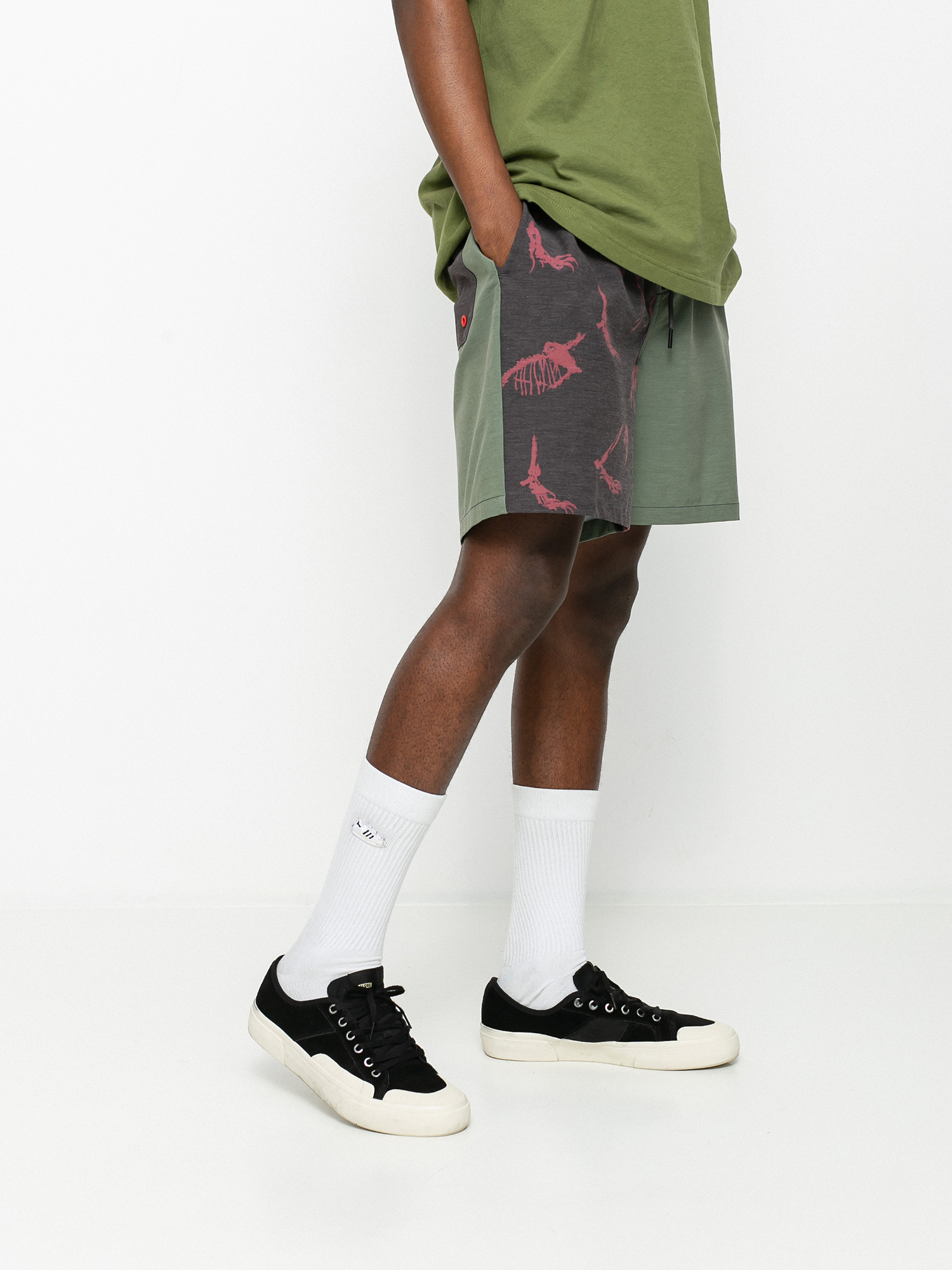 Boardshorty Globe Dion Agius Poolshort (forest)