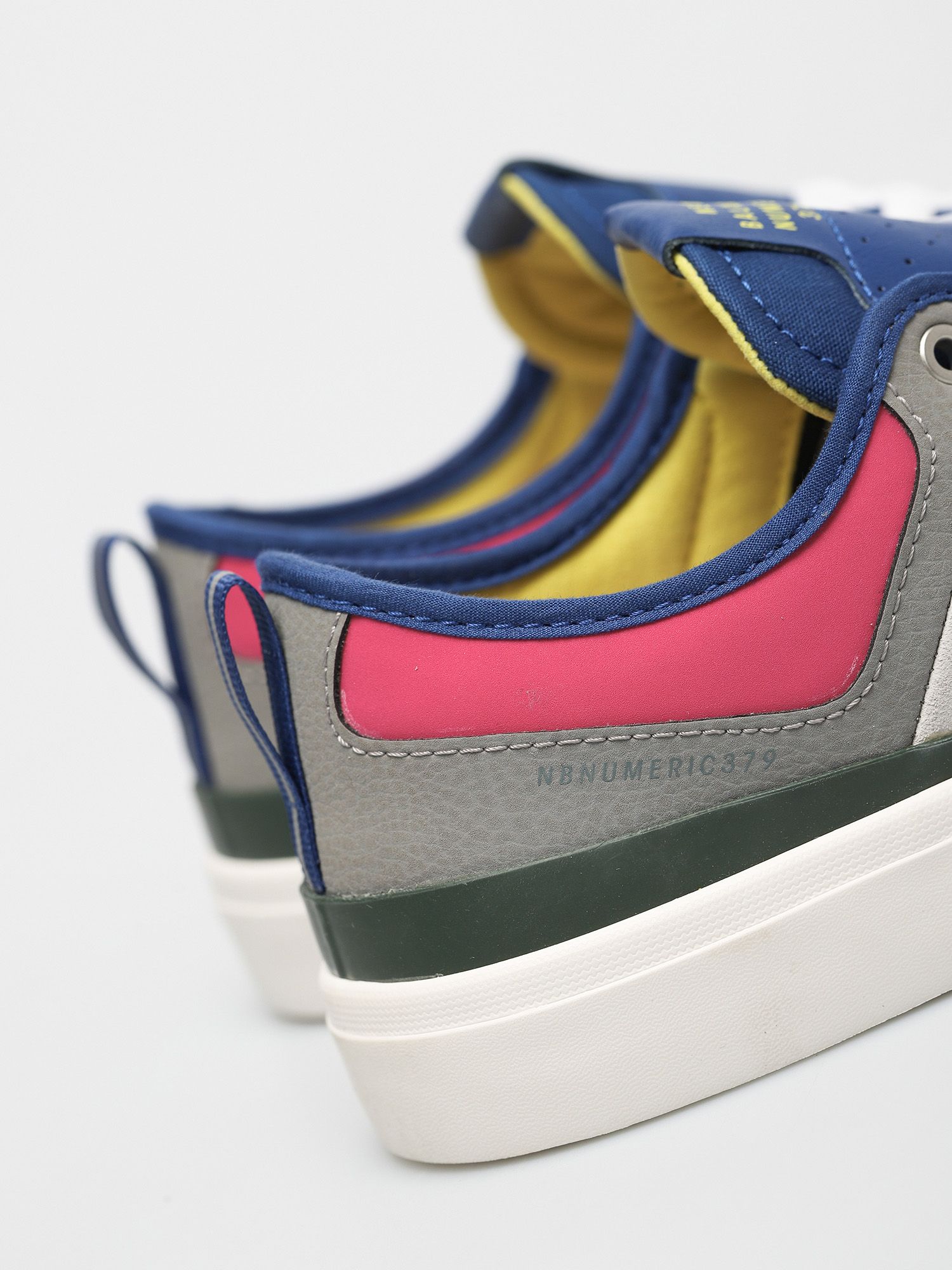 Buty New Balance 379 (grey/pink)
