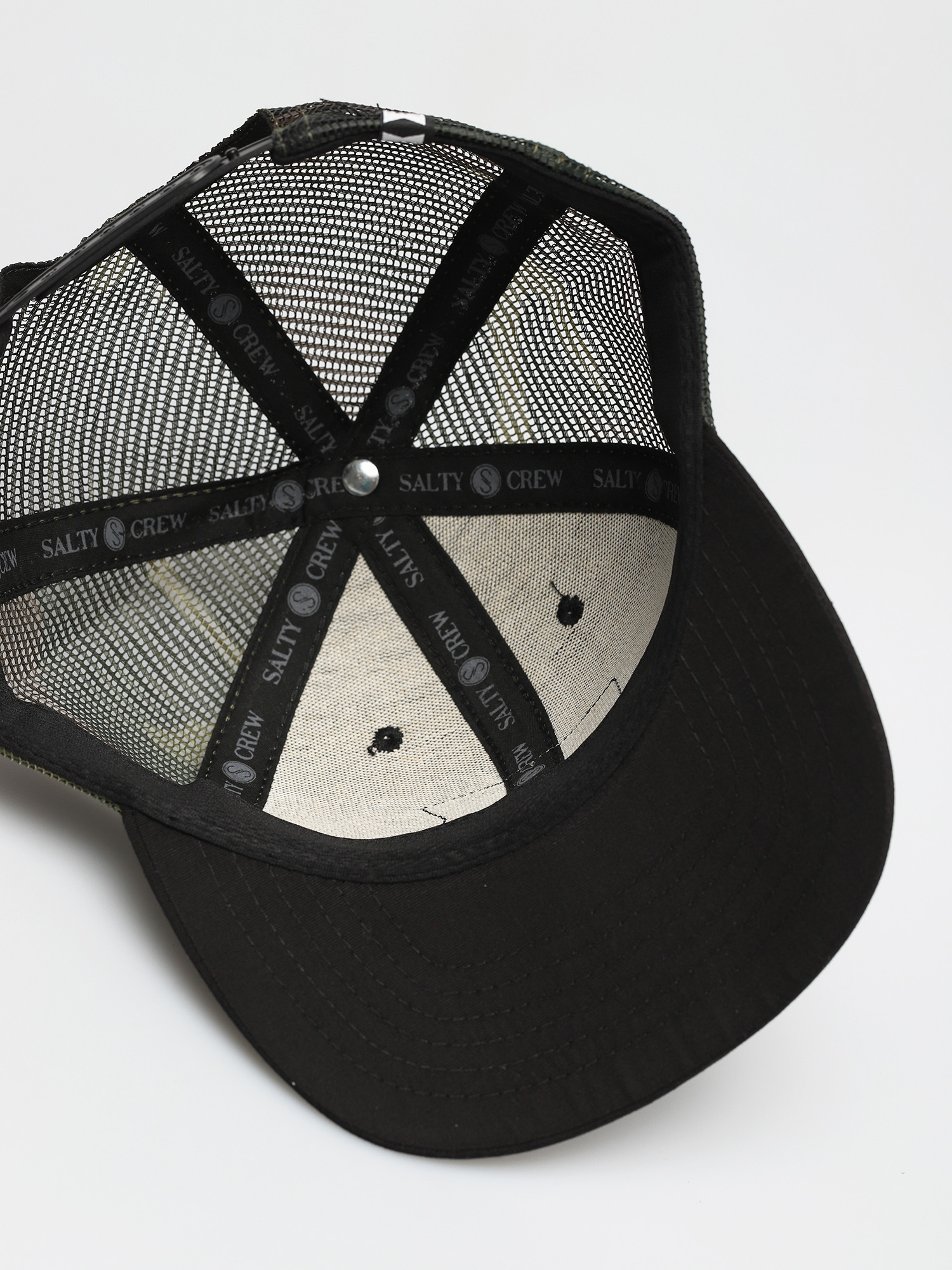 Czapka z daszkiem Salty Crew Pinnacle Retro Trucker (black/camo)