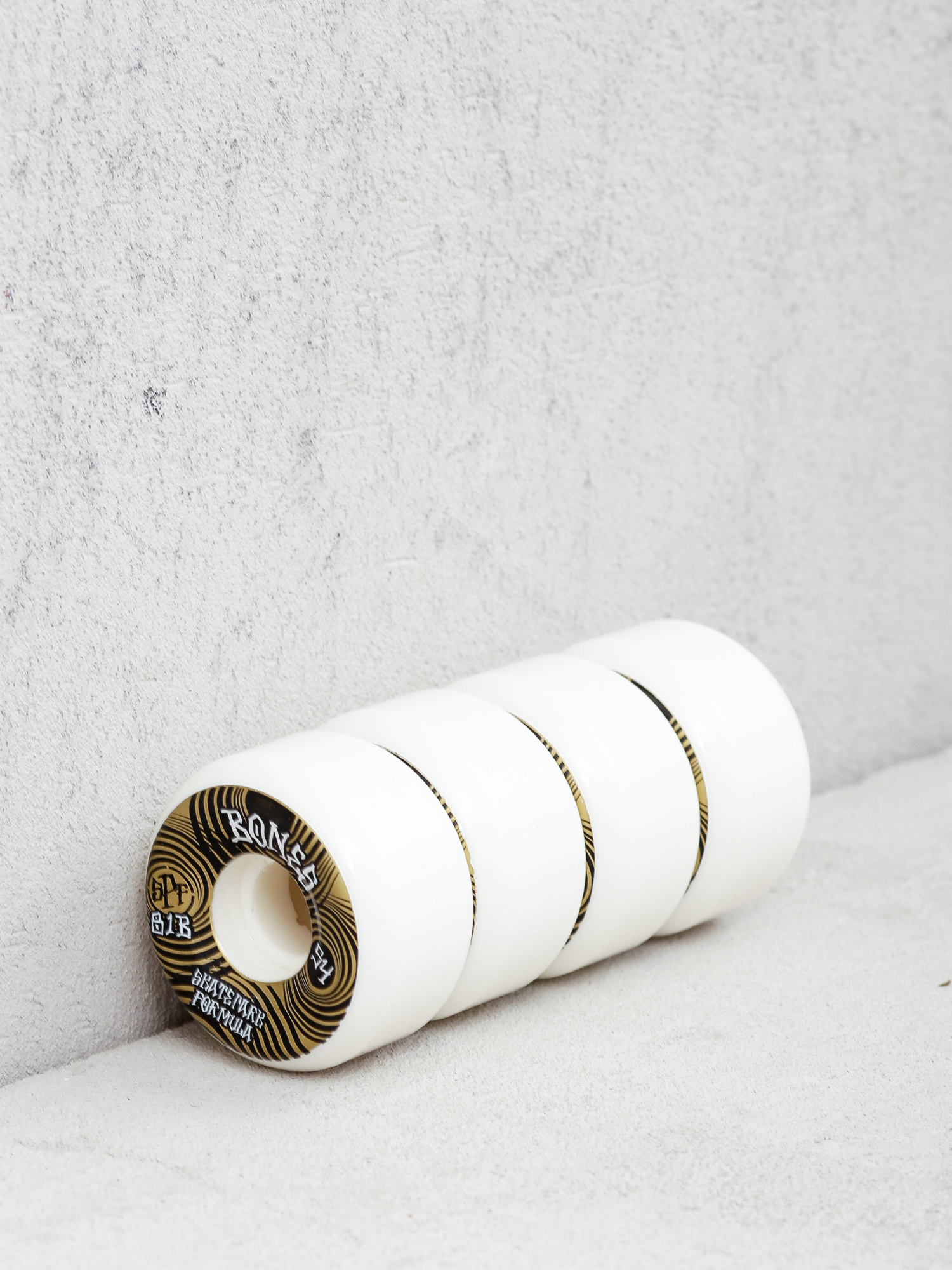 Kółka Bones Ripples  SPF P5 Sidecut 81B (white)