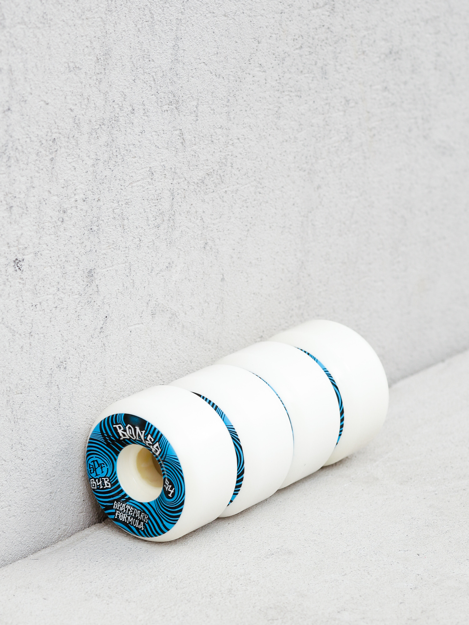 Kółka Bones Ripples  SPF P5 Sidecut 84B (white)