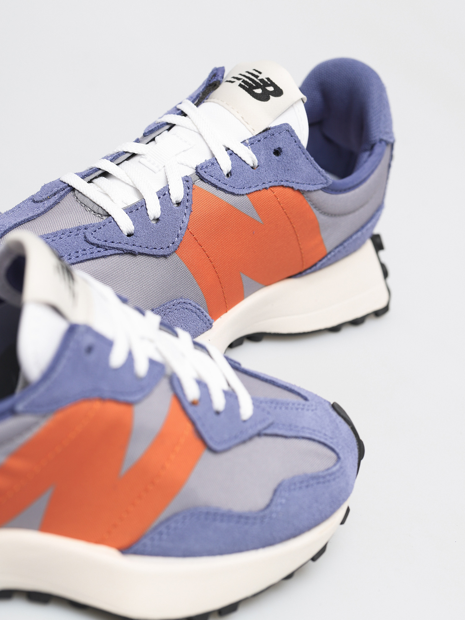 Buty New Balance 327 Wmn (magnetic blue)