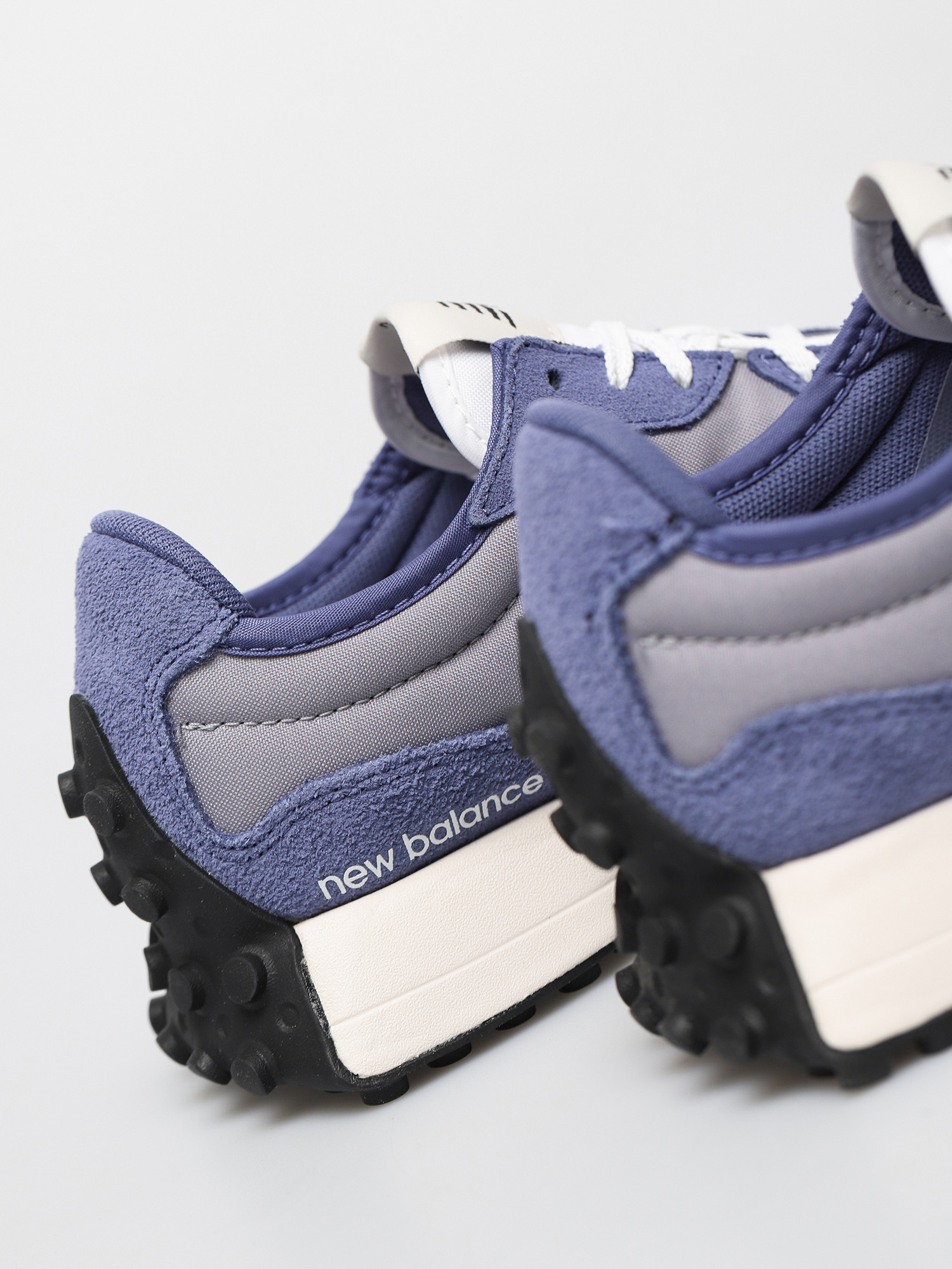 Buty New Balance 327 Wmn (magnetic blue)