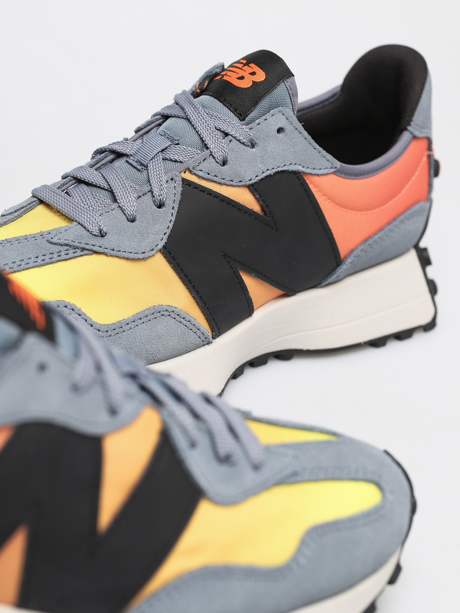 Buty New Balance 327 (cyclone citrus punch)