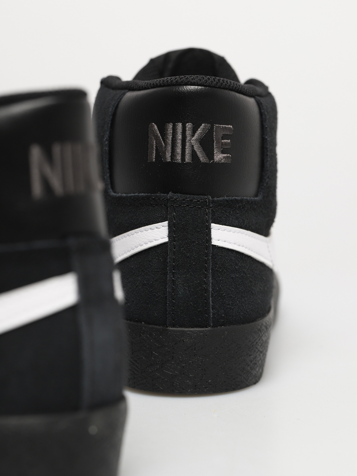 Buty Nike SB Zoom Blazer Mid (black/white black black)