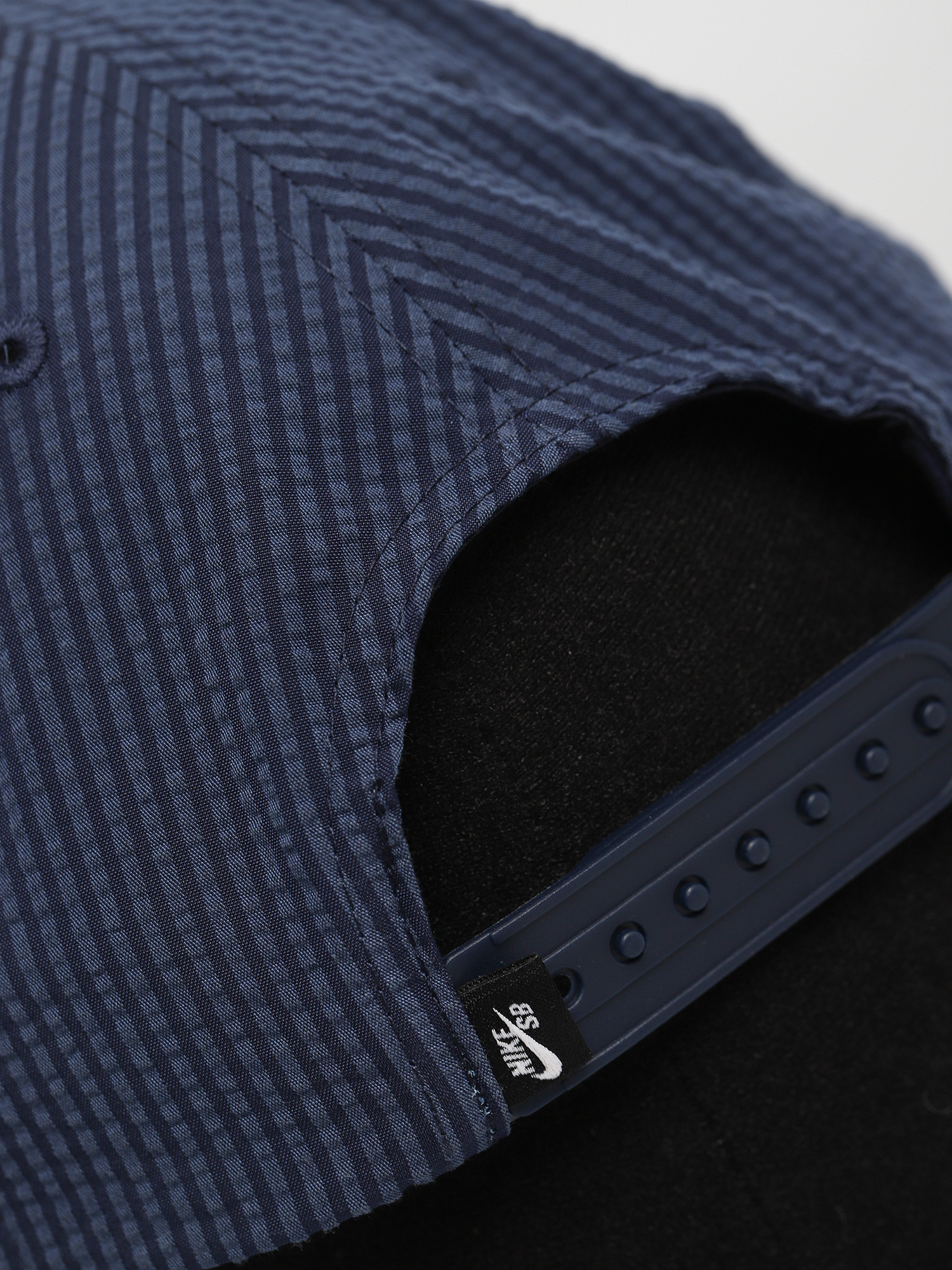 Czapka z daszkiem Nike SB H86 Flatbill Seersucker (midnight navy/university red)