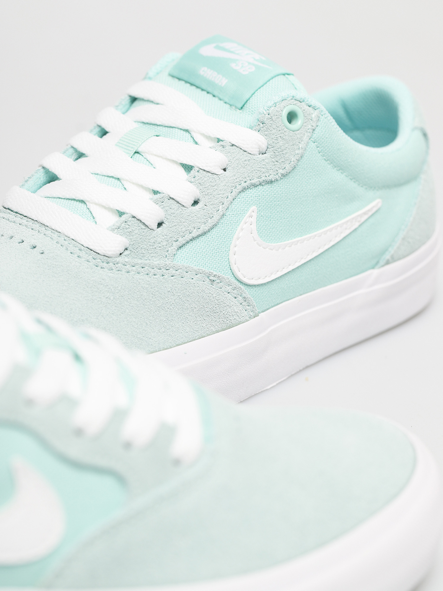 Buty Nike SB Chron Solarsoft (light dew/white light dew white)