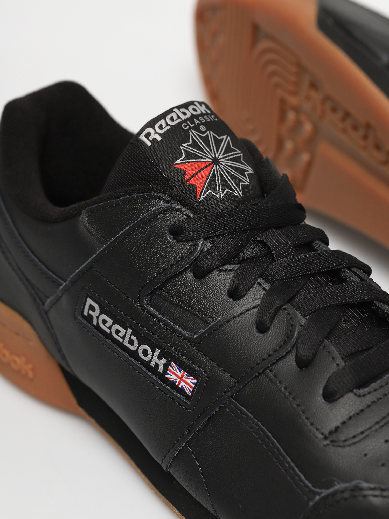 Buty Reebok Workout Plus (black/carbon/red/roya)