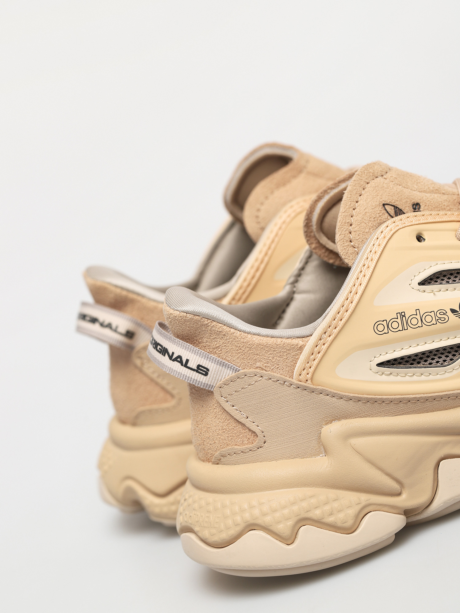 Buty adidas Originals Ozweego Celox Wmn (stpanu/linen/lbrown)