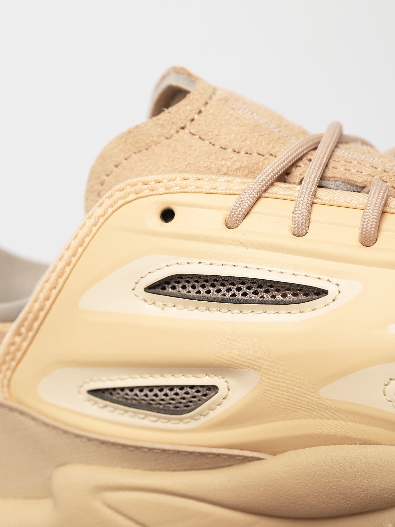 Buty adidas Originals Ozweego Celox Wmn (stpanu/linen/lbrown)
