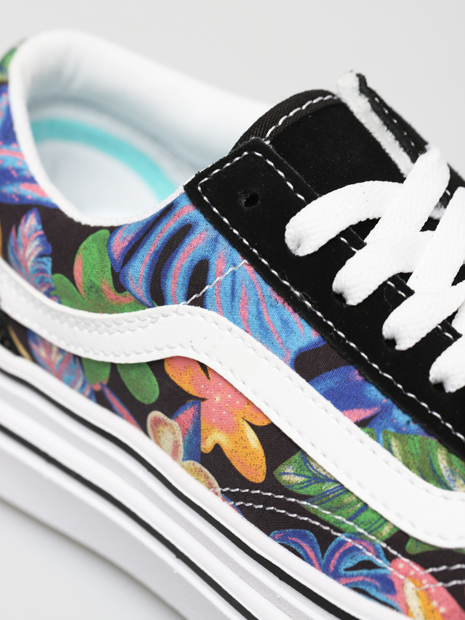 Buty Vans Super Comfycush Old Skool (tropicali black/true white)