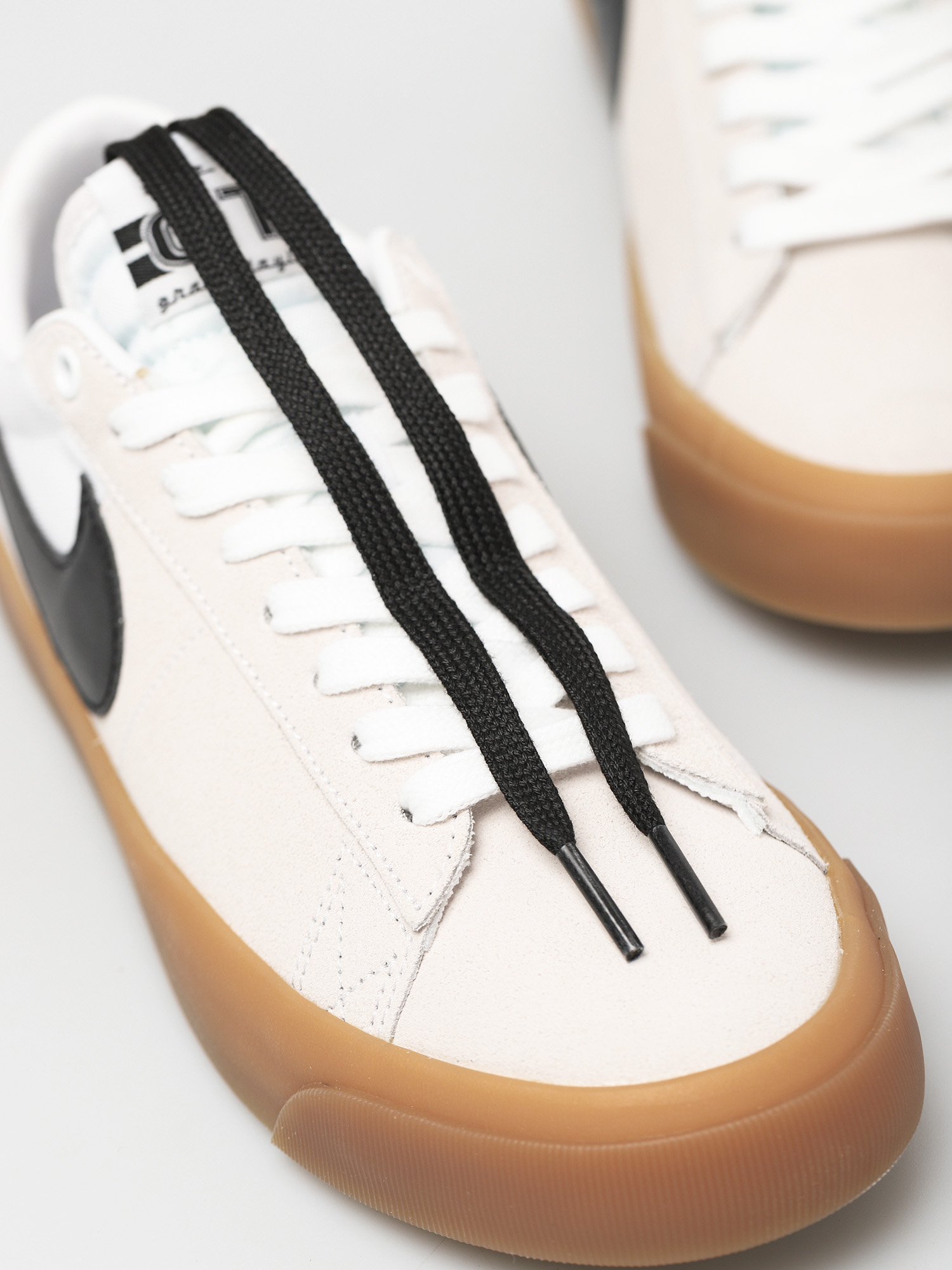 Buty Nike SB Zoom Blazer Low Pro Gt (white/black white white)