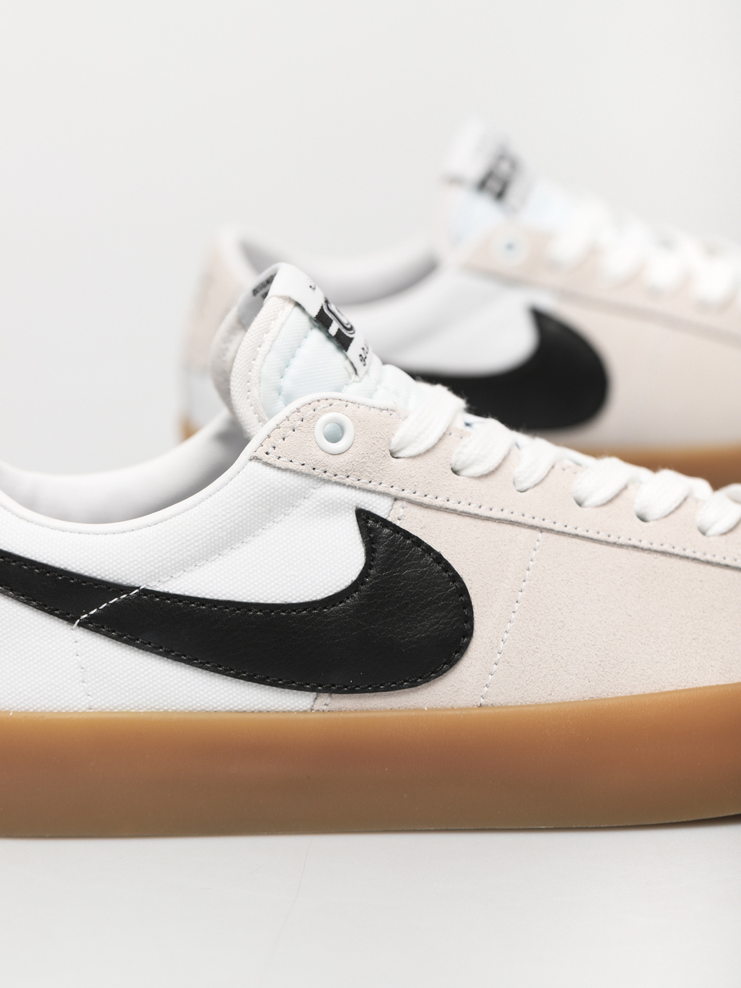 Buty Nike SB Zoom Blazer Low Pro Gt (white/black white white)