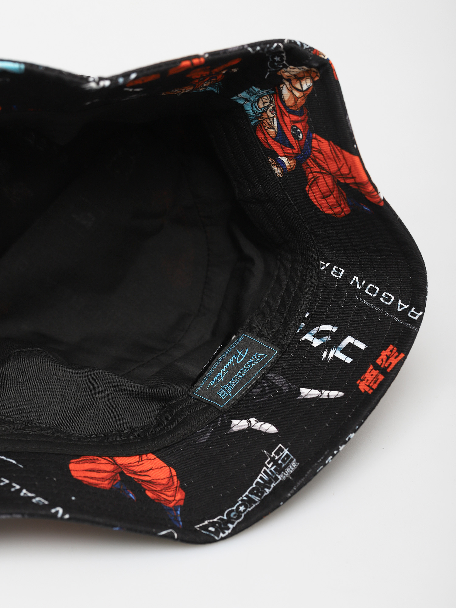 Kapelusz Primitive Goku Versus Bucket (black)