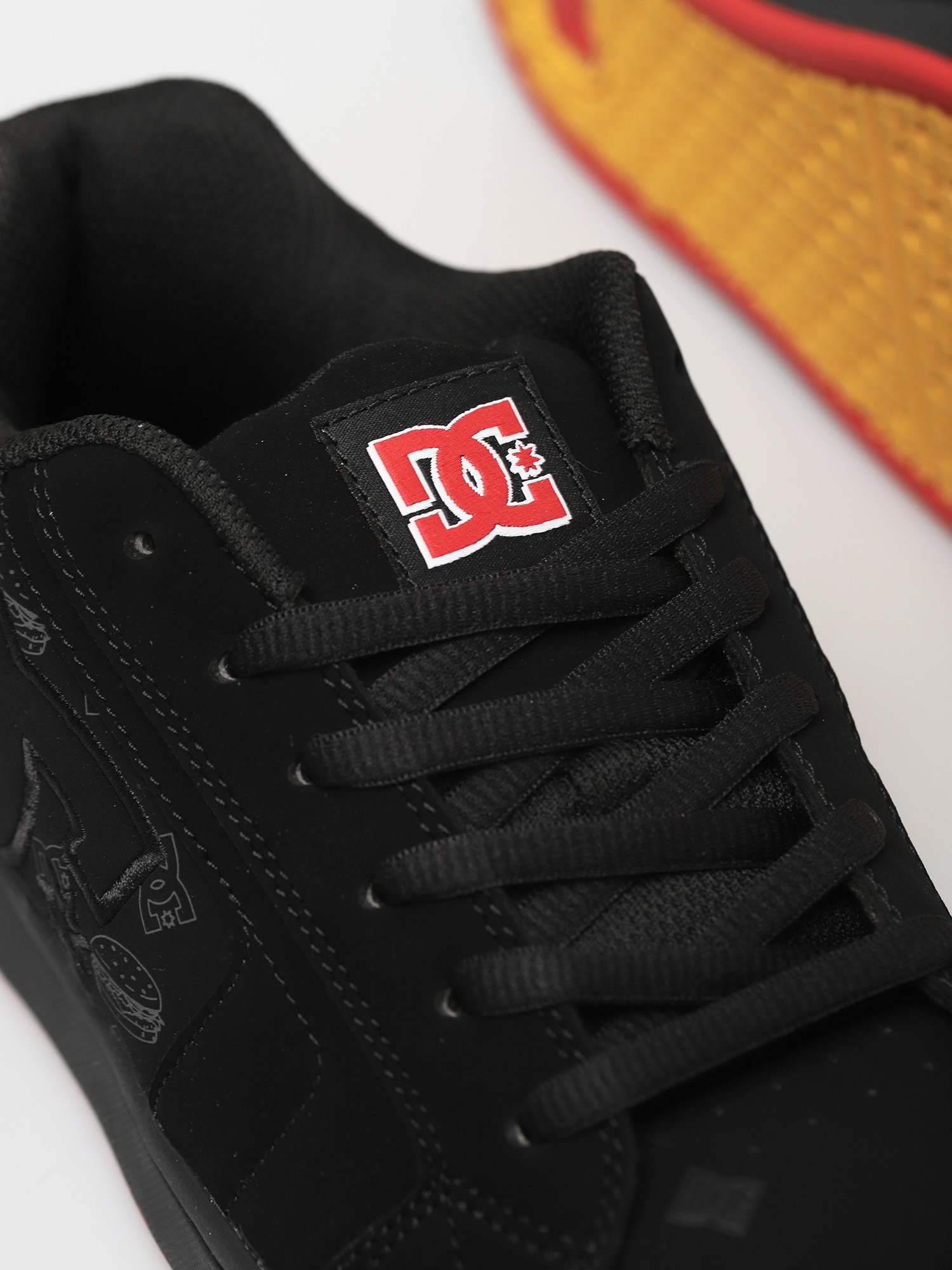 Buty DC X BB Bobs Burgers Net (black/black/red)