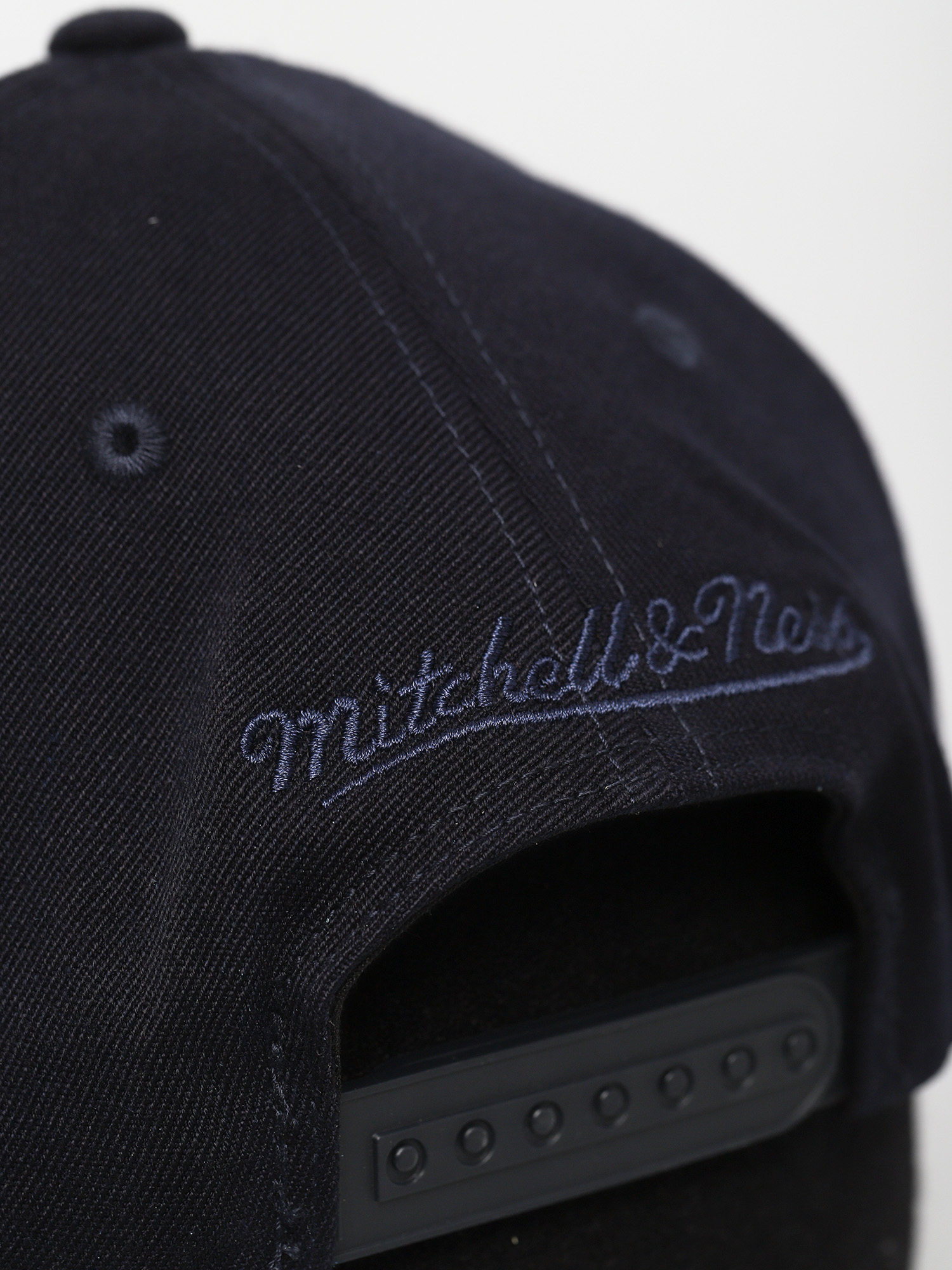 Czapka z daszkiem Mitchell & Ness Ncaa  Logo Redline ZD (university of michigan/navy)