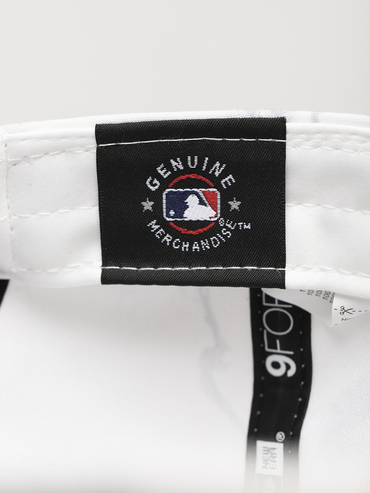 Czapka z daszkiem New Era Marble 940 New York Yankees Wmn (white)