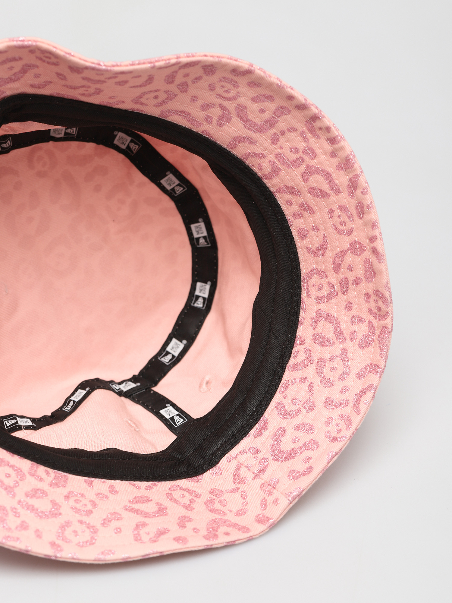 Kapelusz New Era Metallic Print Wmn (pink)