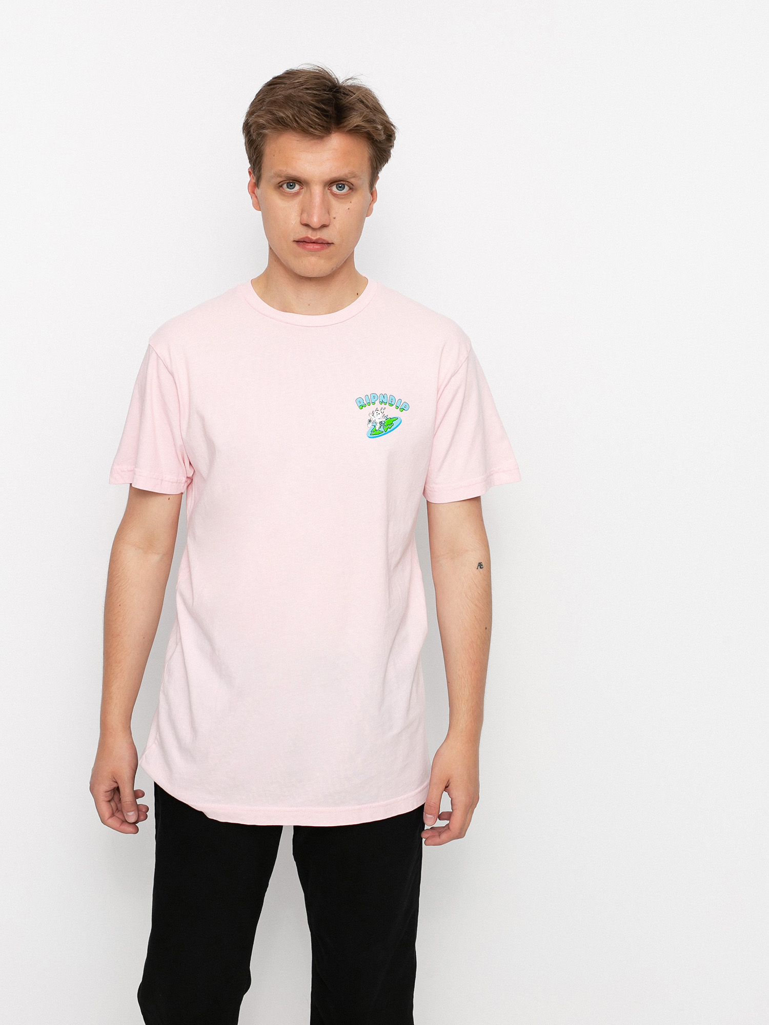 T-shirt RipNDip The World Is Yours (light pink)