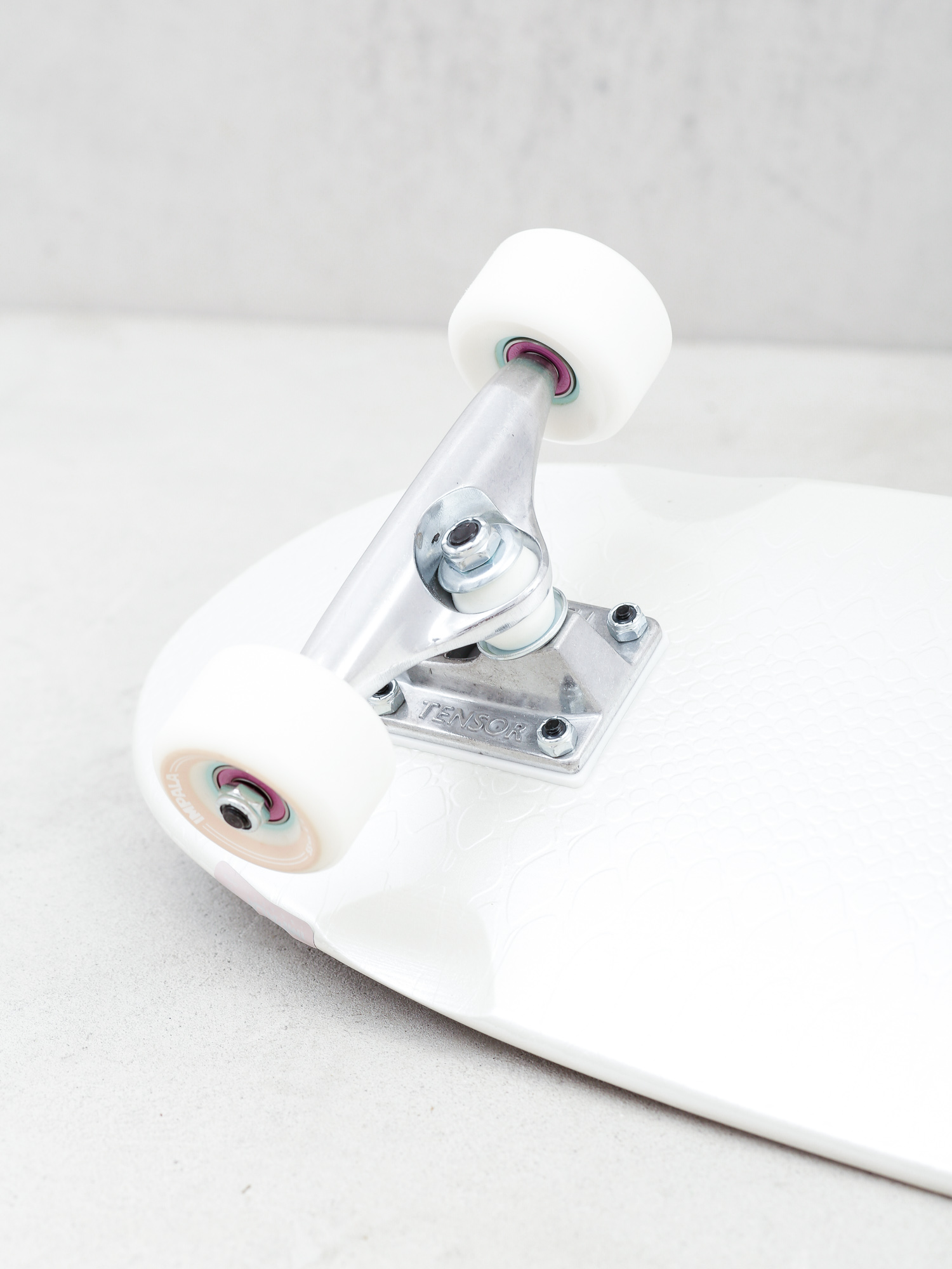 Deskorolka cruiser Impala Cherub Cruiser (white serpent)