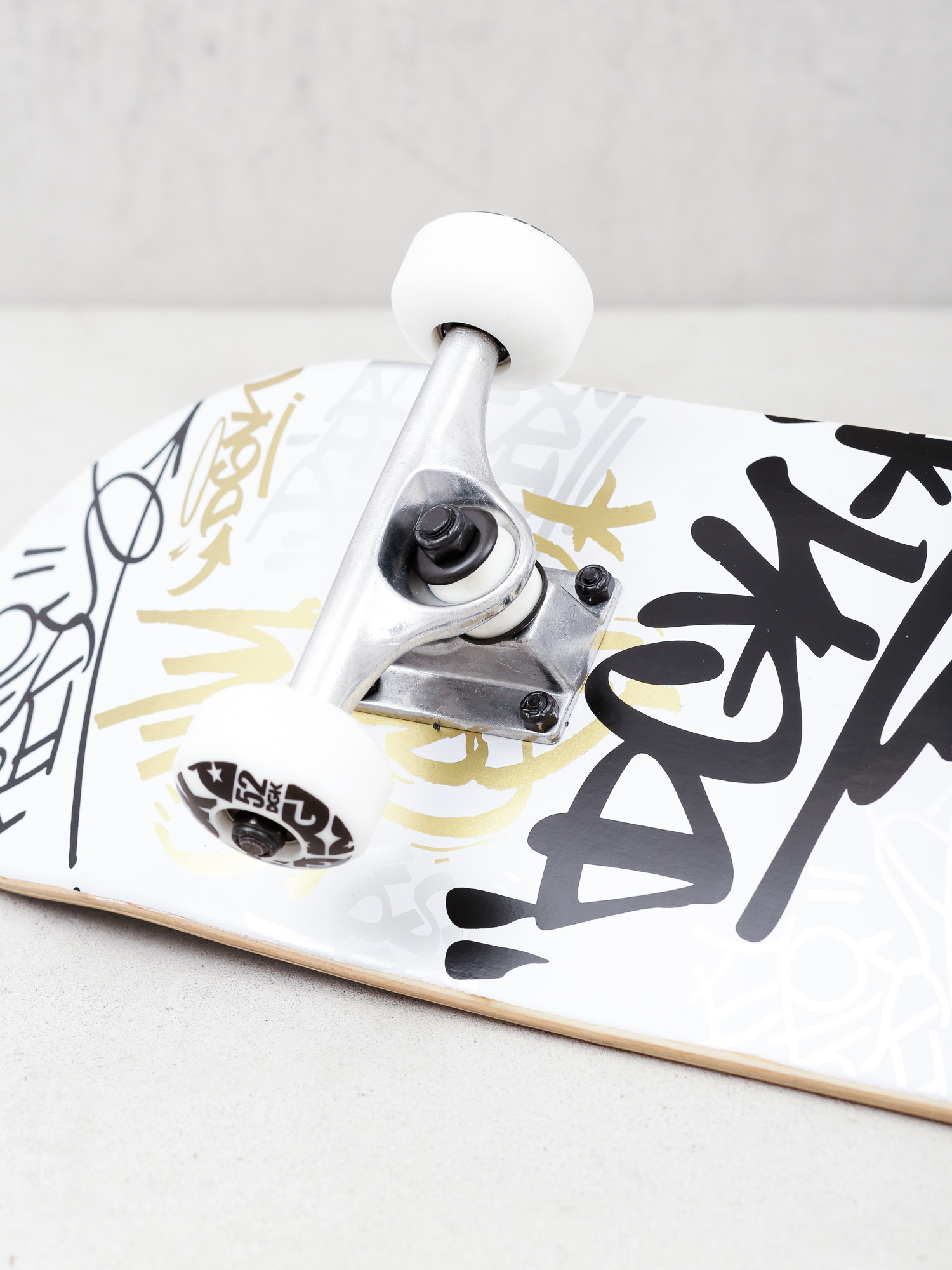 Deskorolka DGK Tag (white)