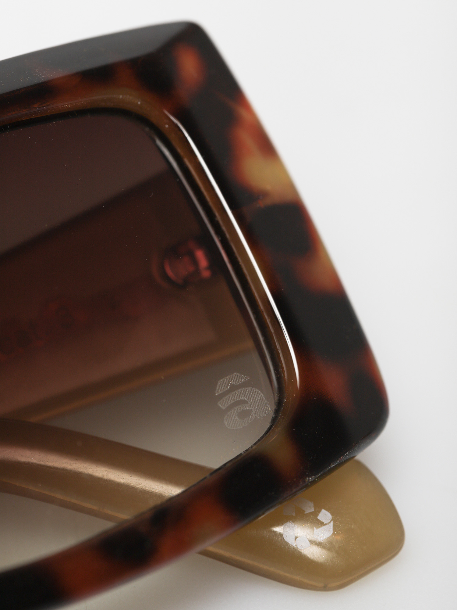 Okulary przeciwsłoneczne Szade Dart (pinta tort/ecru/hust brwn)