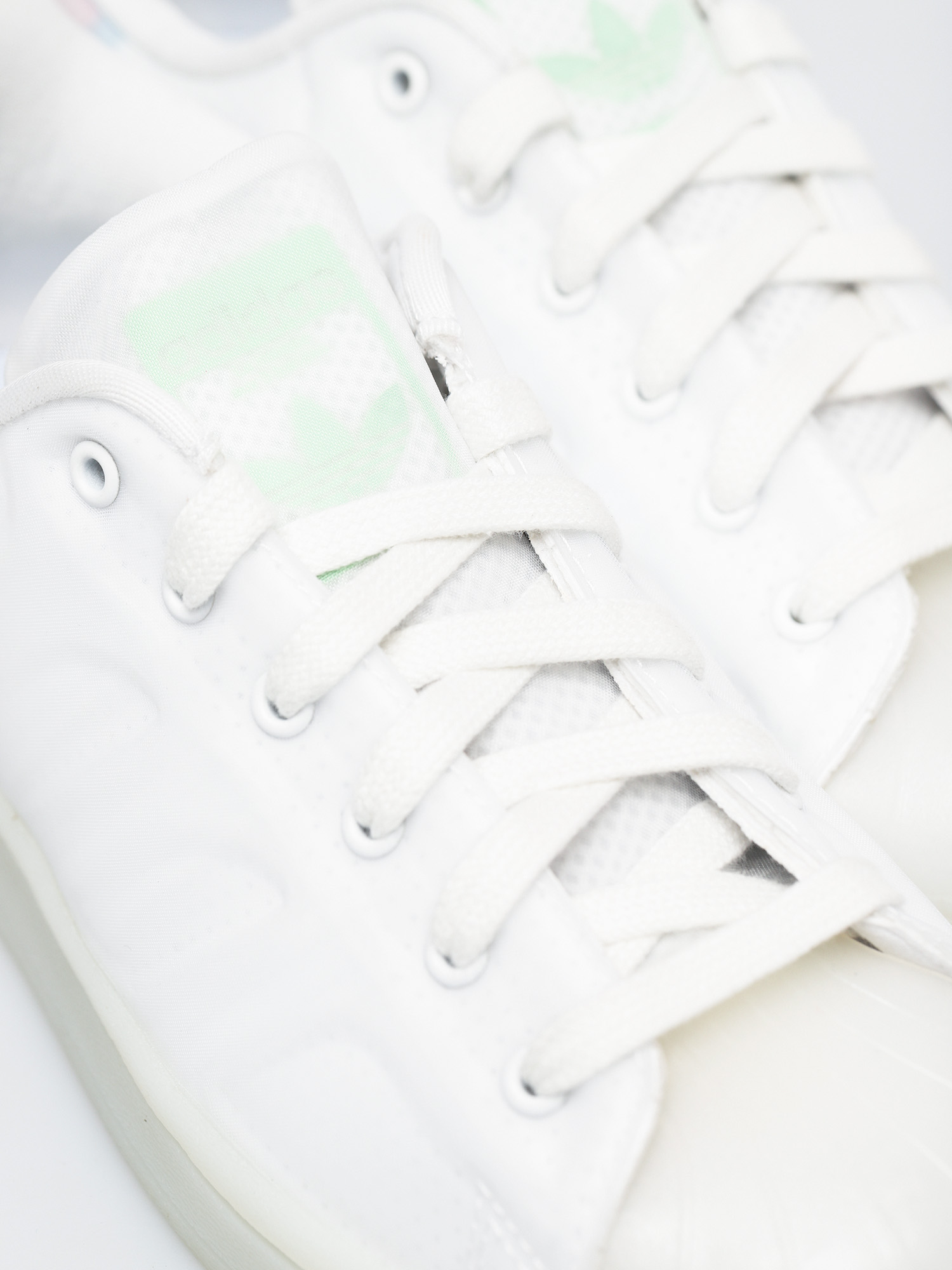 Buty adidas Originals Superstar Futureshell Wmn (ftwwht/ftwwht/glomin)