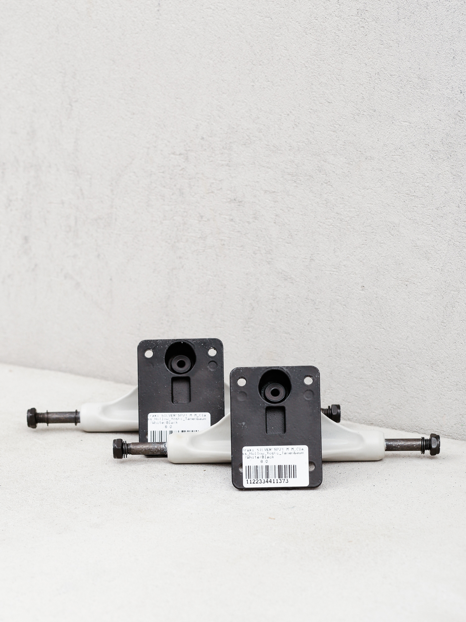 Traki Silver M Class Hollow Yoshi Tanenbaum (white/black)