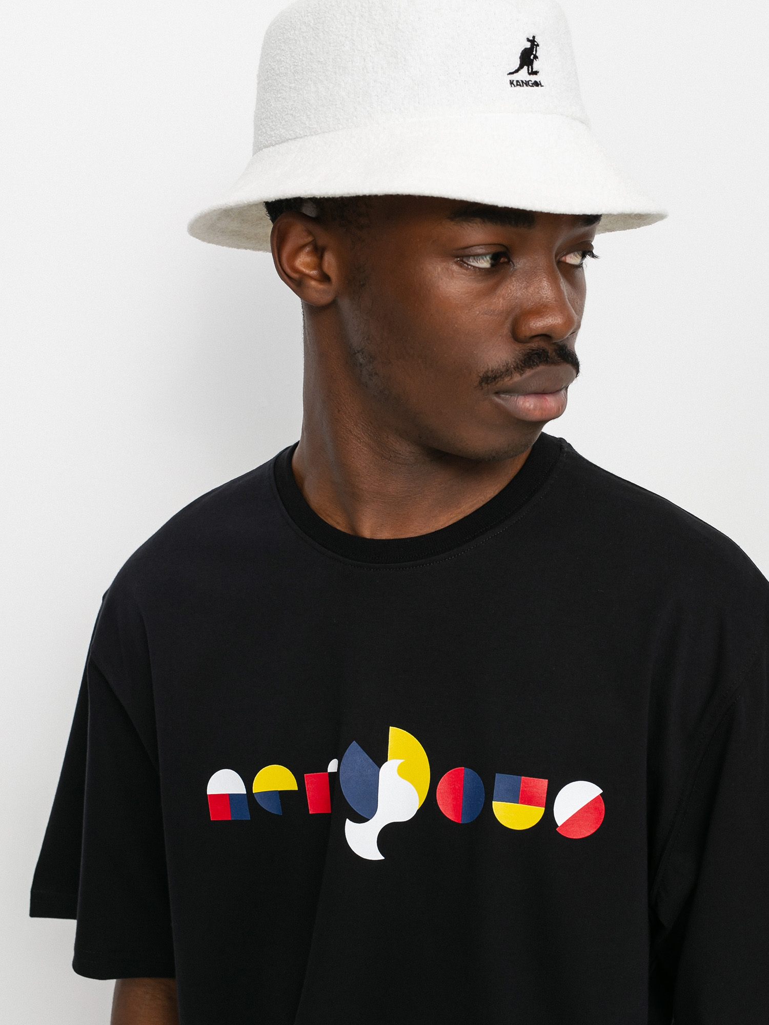 T-shirt Nervous Geo (black)