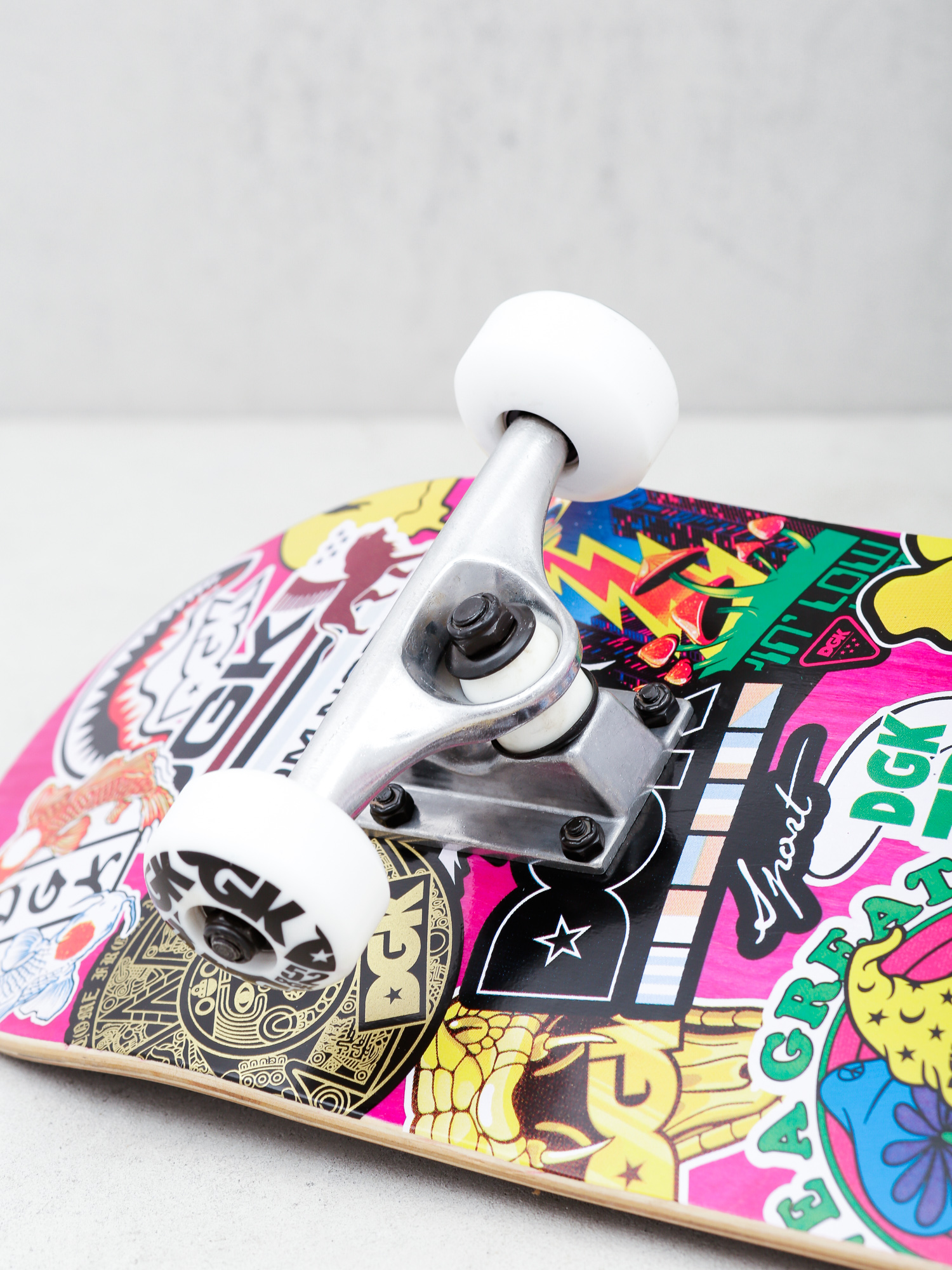 Deskorolka DGK Stix (pink/multi)